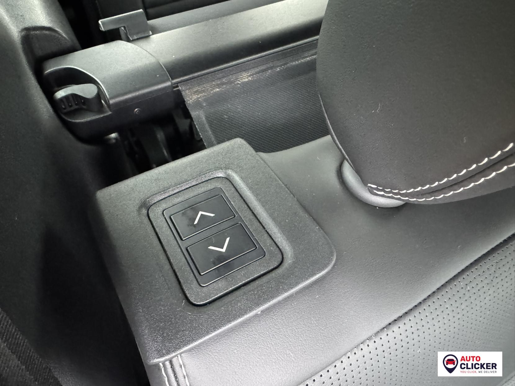 Land Rover Discovery 3.0 D300 MHEV R-Dynamic HSE SUV 5dr Diesel Auto 4WD Euro 6 (s/s) (300 ps)