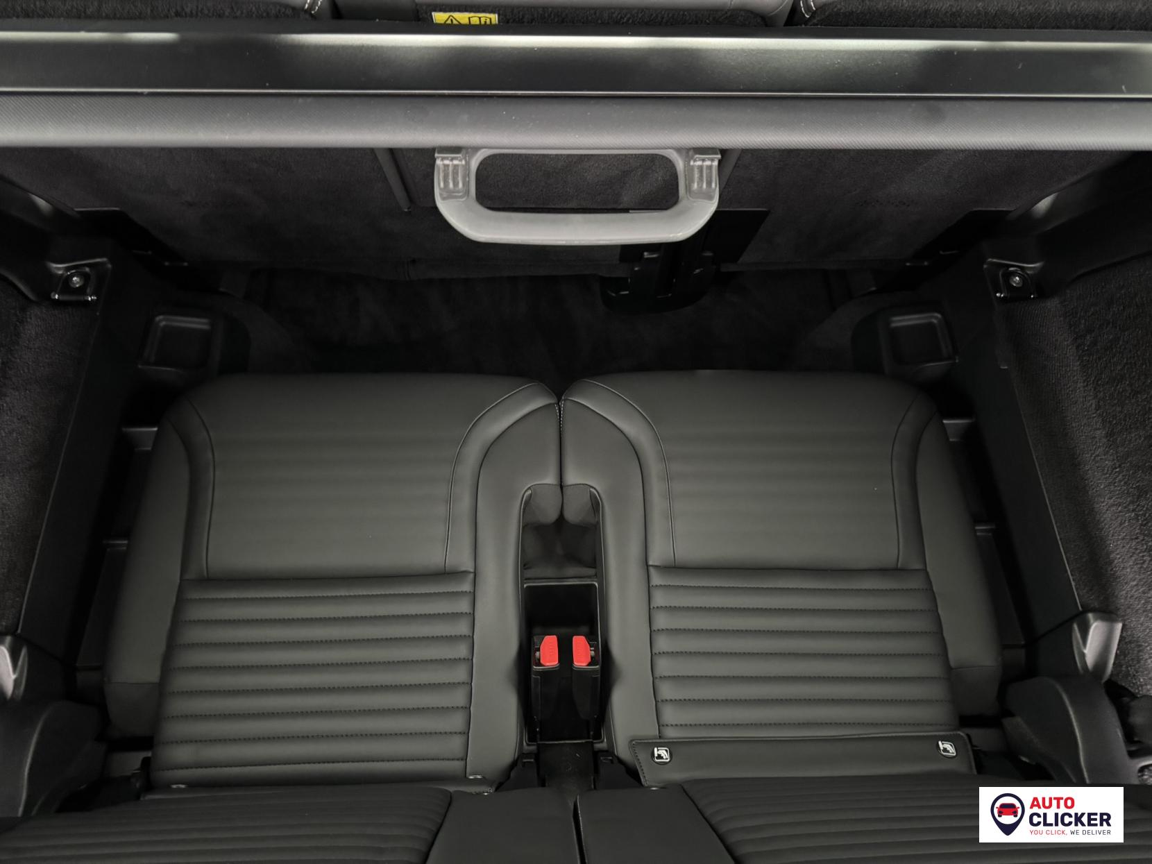 Land Rover Discovery 3.0 D300 MHEV R-Dynamic HSE SUV 5dr Diesel Auto 4WD Euro 6 (s/s) (300 ps)