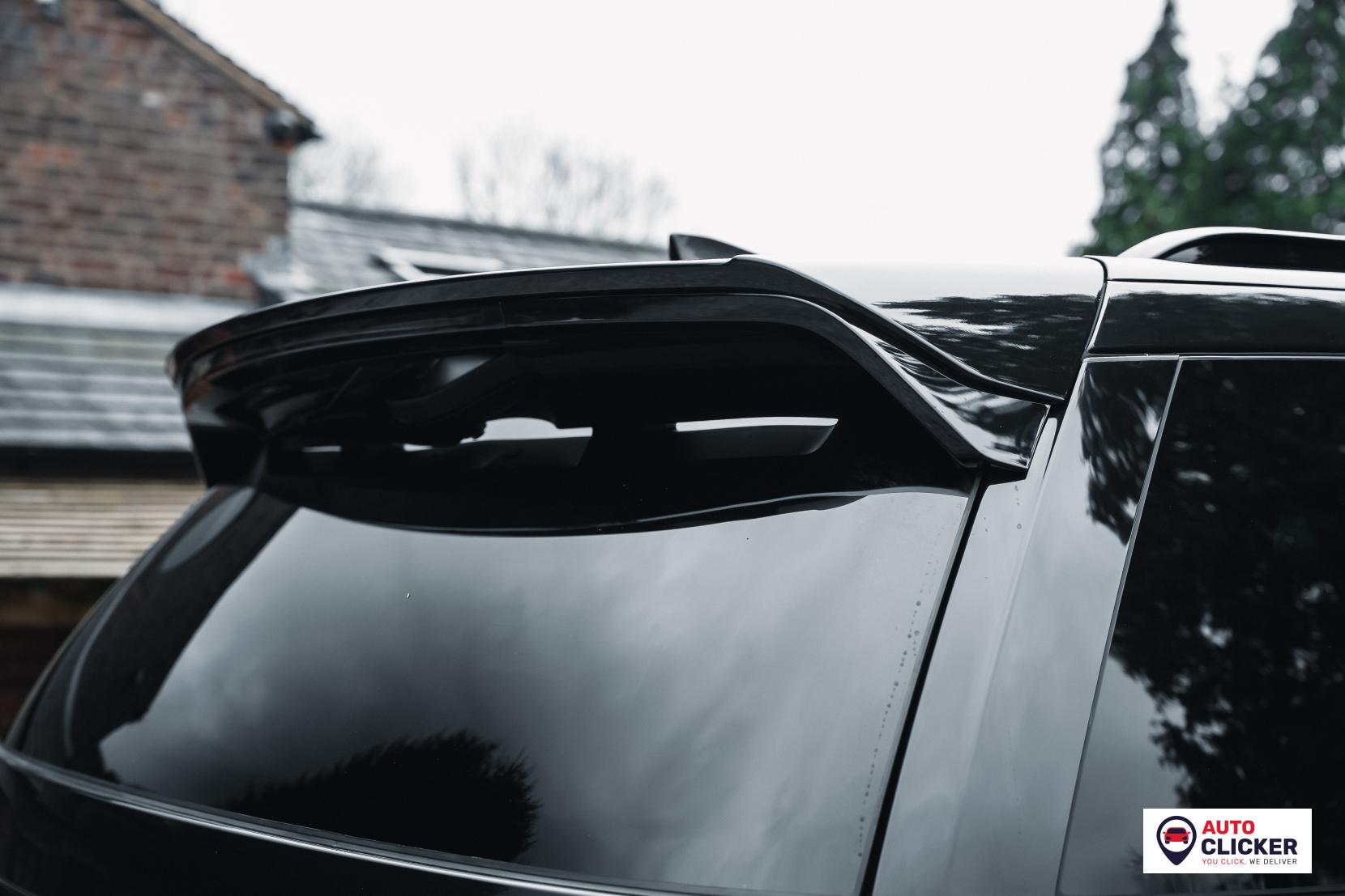 Land Rover Discovery 3.0 D300 MHEV R-Dynamic HSE SUV 5dr Diesel Auto 4WD Euro 6 (s/s) (300 ps)