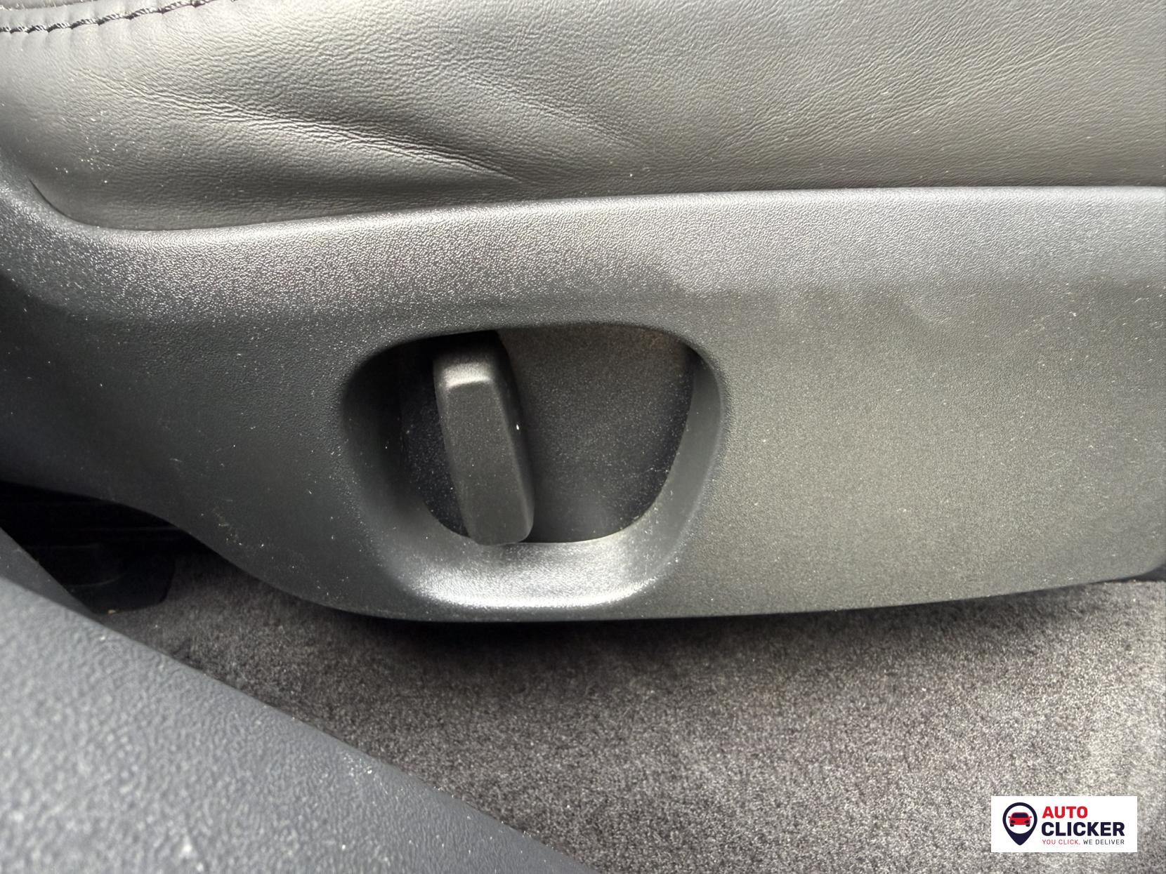 Land Rover Discovery 2.0 SD4 HSE SUV 5dr Diesel Auto 4WD Euro 6 (s/s) (240 ps)