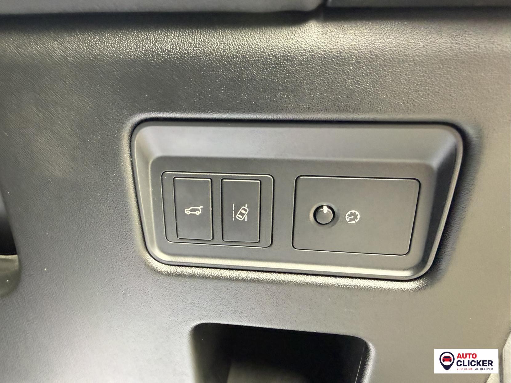 Land Rover Discovery 2.0 SD4 HSE SUV 5dr Diesel Auto 4WD Euro 6 (s/s) (240 ps)