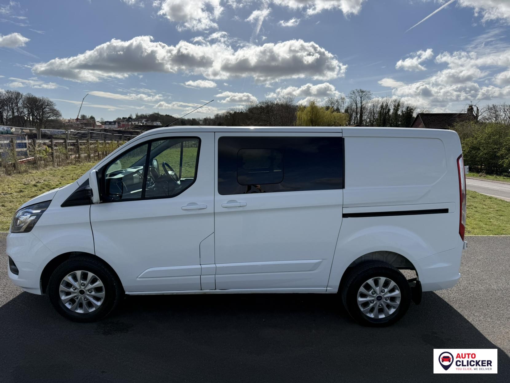 Ford Transit Custom 2.0 300 EcoBlue Limited Crew Van Double Cab 5dr Diesel Manual L1 H1 Euro 6 (s/s) (6 Seat) (130 ps)