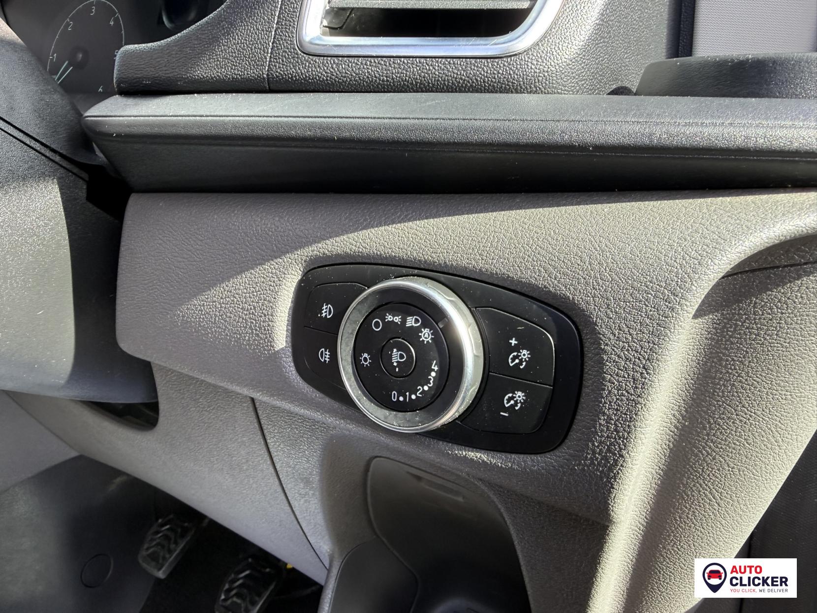 Ford Transit Custom 2.0 300 EcoBlue Limited Crew Van Double Cab 5dr Diesel Manual L1 H1 Euro 6 (s/s) (6 Seat) (130 ps)