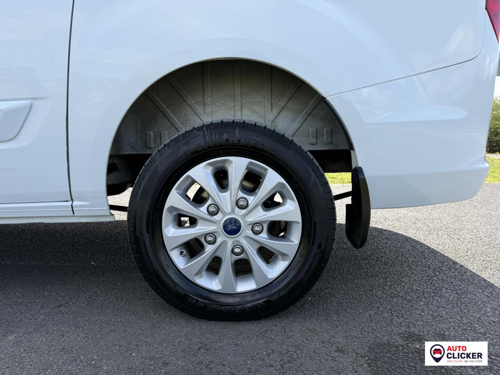 Ford Transit Custom 2.0 300 EcoBlue Limited Crew Van Double Cab 5dr Diesel Manual L1 H1 Euro 6 (s/s) (6 Seat) (130 ps)