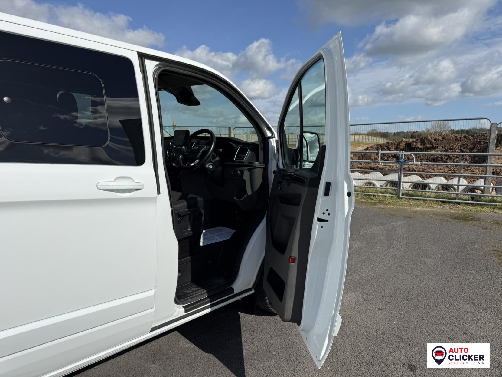 Ford Transit Custom 2.0 300 EcoBlue Limited Crew Van Double Cab 5dr Diesel Manual L1 H1 Euro 6 (s/s) (6 Seat) (130 ps)