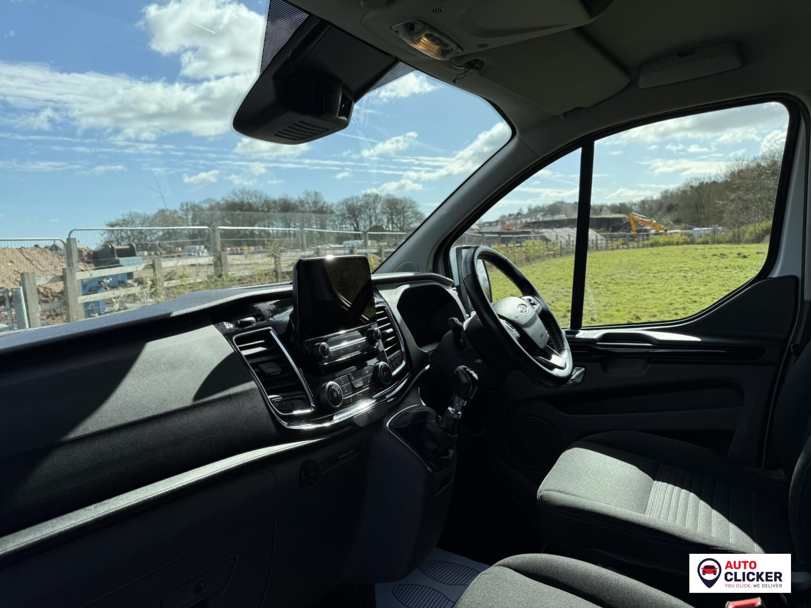 Ford Transit Custom 2.0 300 EcoBlue Limited Crew Van Double Cab 5dr Diesel Manual L1 H1 Euro 6 (s/s) (6 Seat) (130 ps)