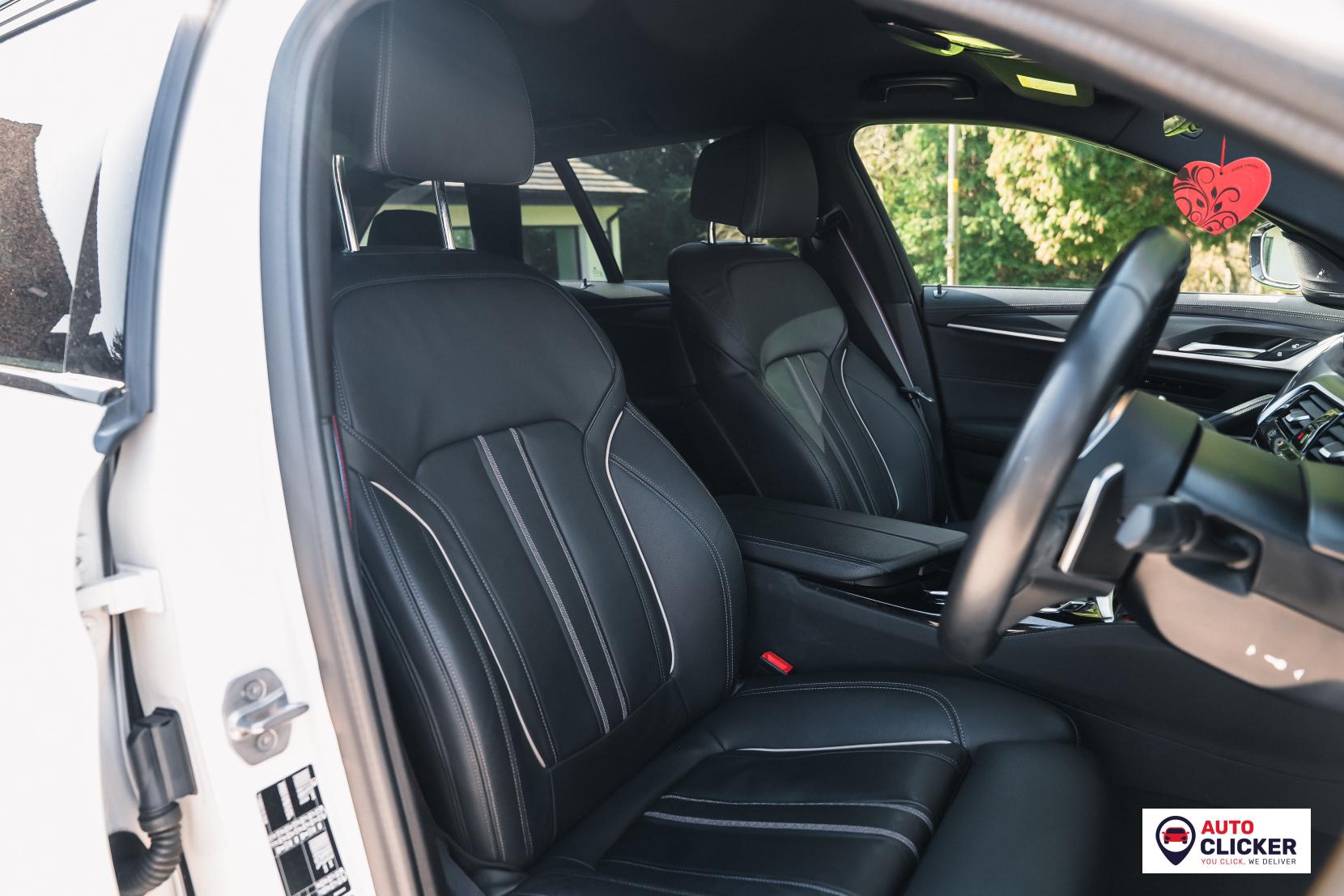 BMW 5 Series 3.0 530d MHT M Sport Touring 5dr Diesel Hybrid Steptronic xDrive Euro 6 (s/s) (286 ps)