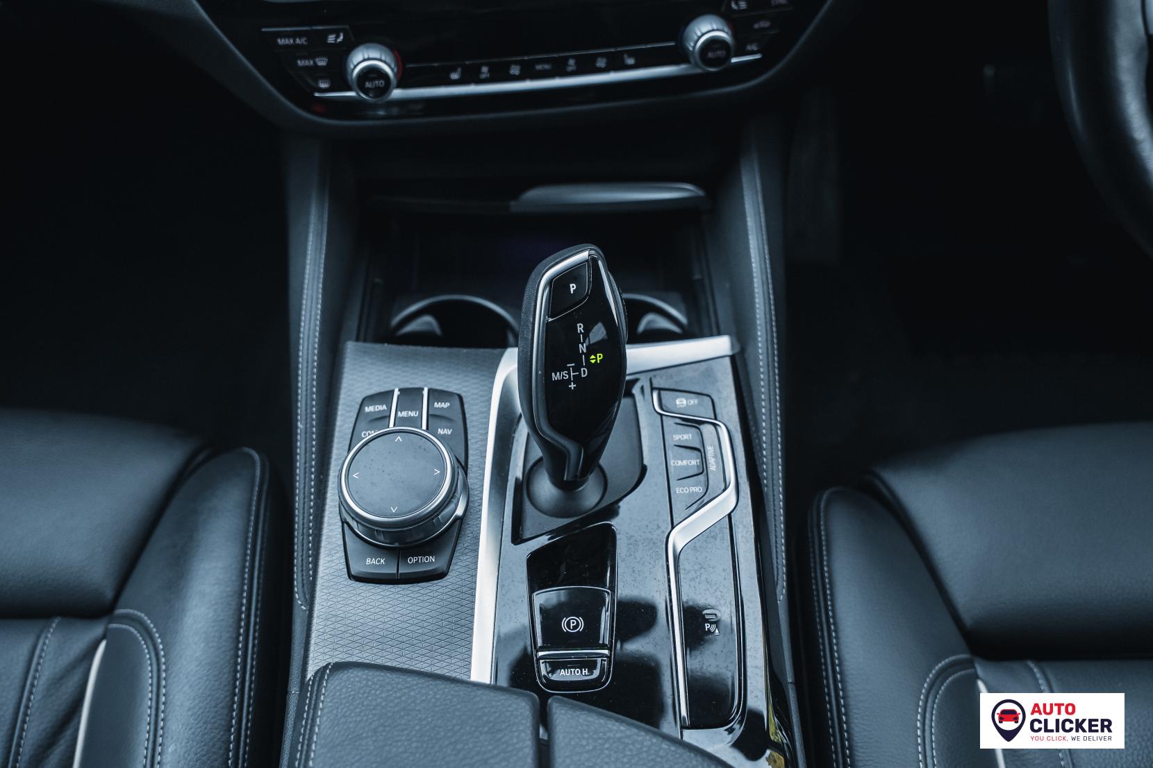 BMW 5 Series 3.0 530d MHT M Sport Touring 5dr Diesel Hybrid Steptronic xDrive Euro 6 (s/s) (286 ps)