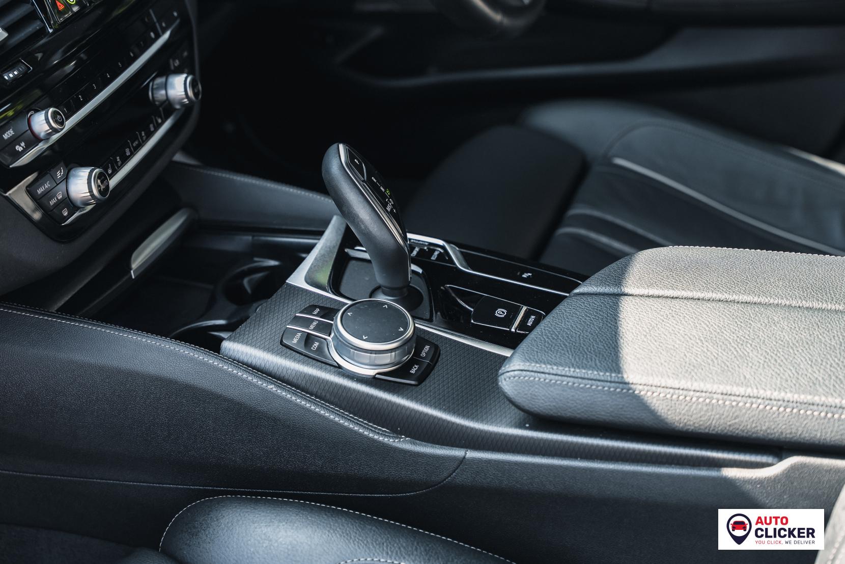 BMW 5 Series 3.0 530d MHT M Sport Touring 5dr Diesel Hybrid Steptronic xDrive Euro 6 (s/s) (286 ps)