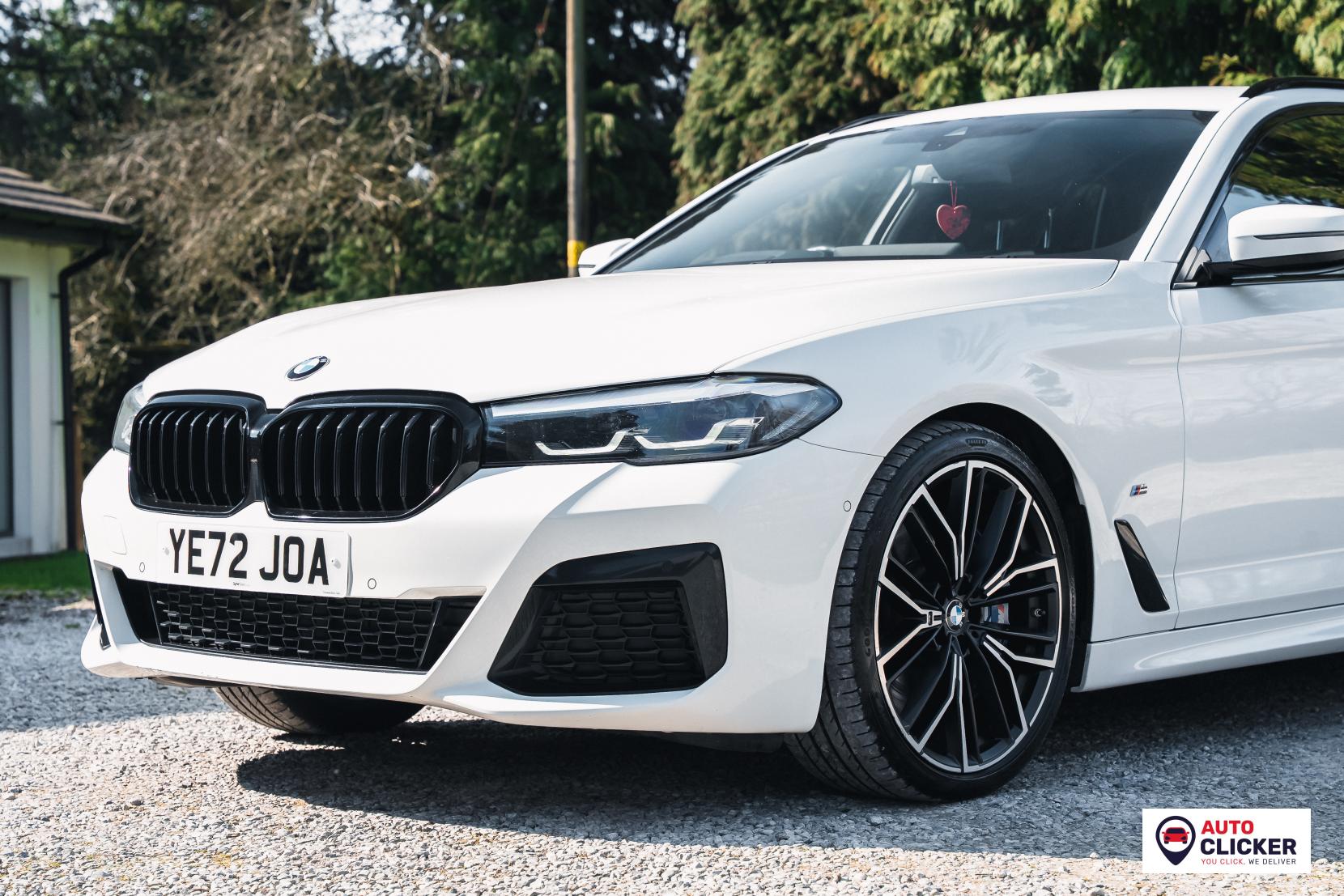 BMW 5 Series 3.0 530d MHT M Sport Touring 5dr Diesel Hybrid Steptronic xDrive Euro 6 (s/s) (286 ps)