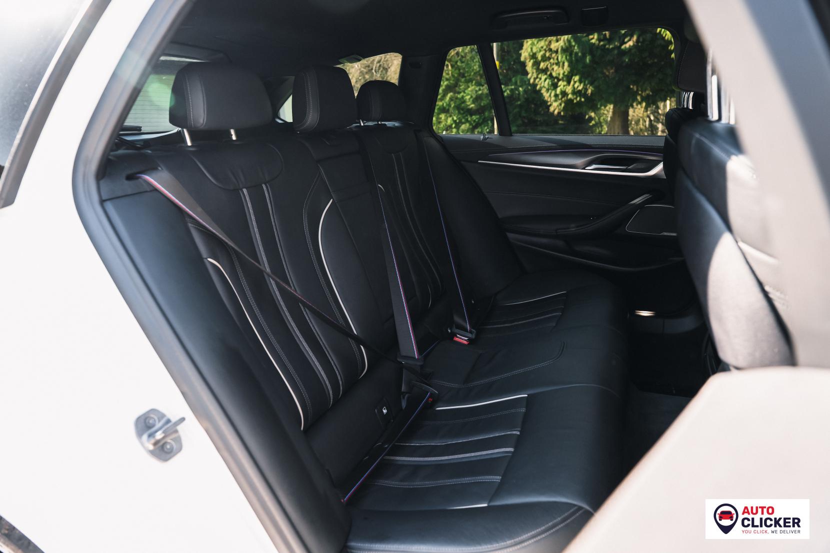 BMW 5 Series 3.0 530d MHT M Sport Touring 5dr Diesel Hybrid Steptronic xDrive Euro 6 (s/s) (286 ps)