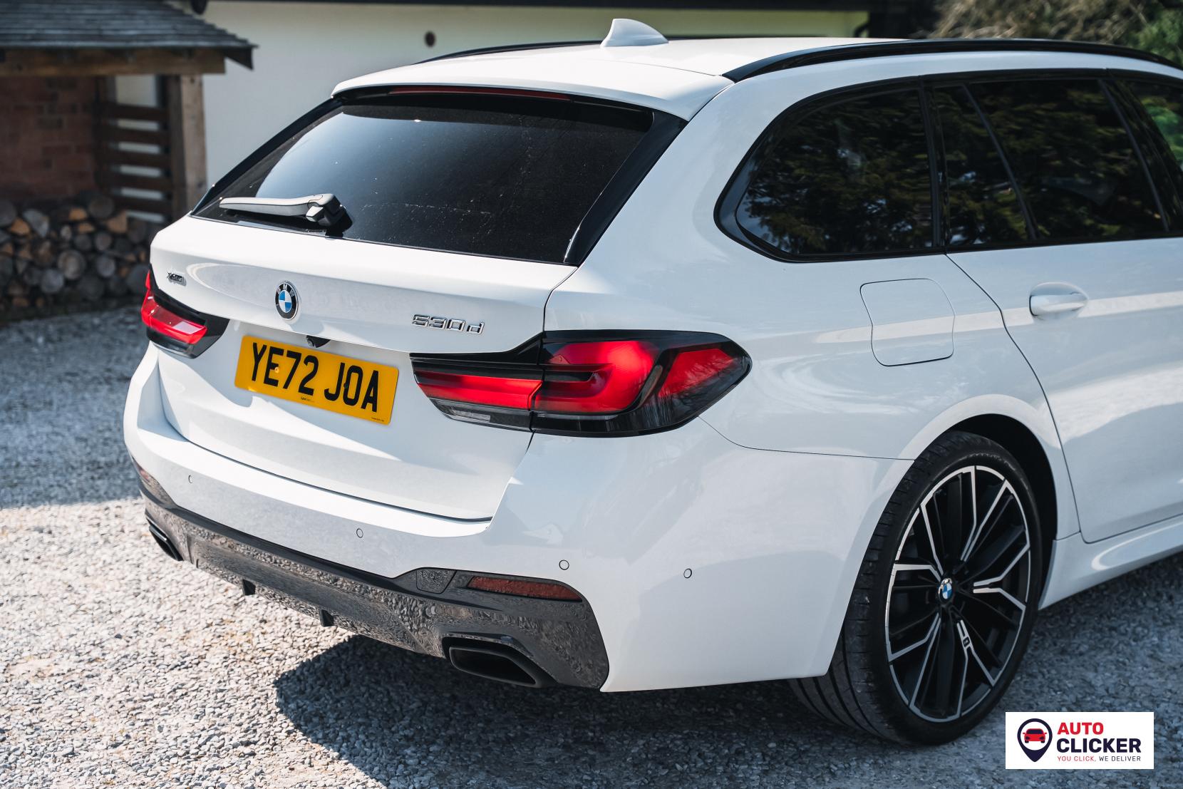 BMW 5 Series 3.0 530d MHT M Sport Touring 5dr Diesel Hybrid Steptronic xDrive Euro 6 (s/s) (286 ps)