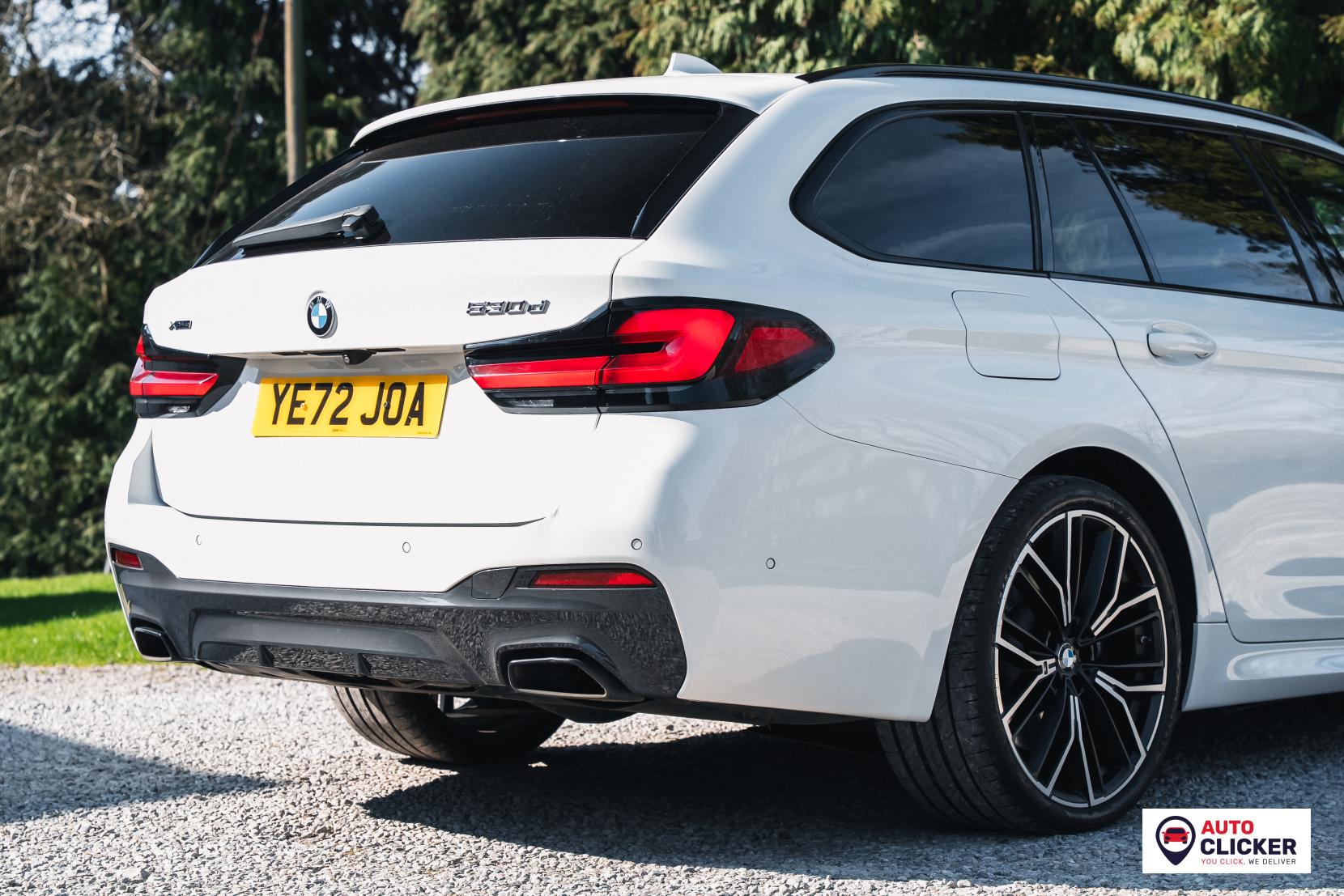 BMW 5 Series 3.0 530d MHT M Sport Touring 5dr Diesel Hybrid Steptronic xDrive Euro 6 (s/s) (286 ps)