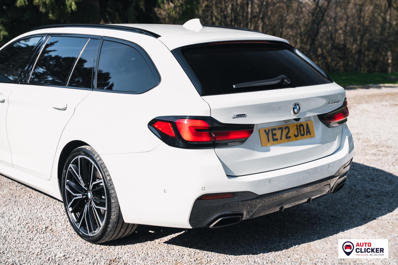 BMW 5 Series 3.0 530d MHT M Sport Touring 5dr Diesel Hybrid Steptronic xDrive Euro 6 (s/s) (286 ps)