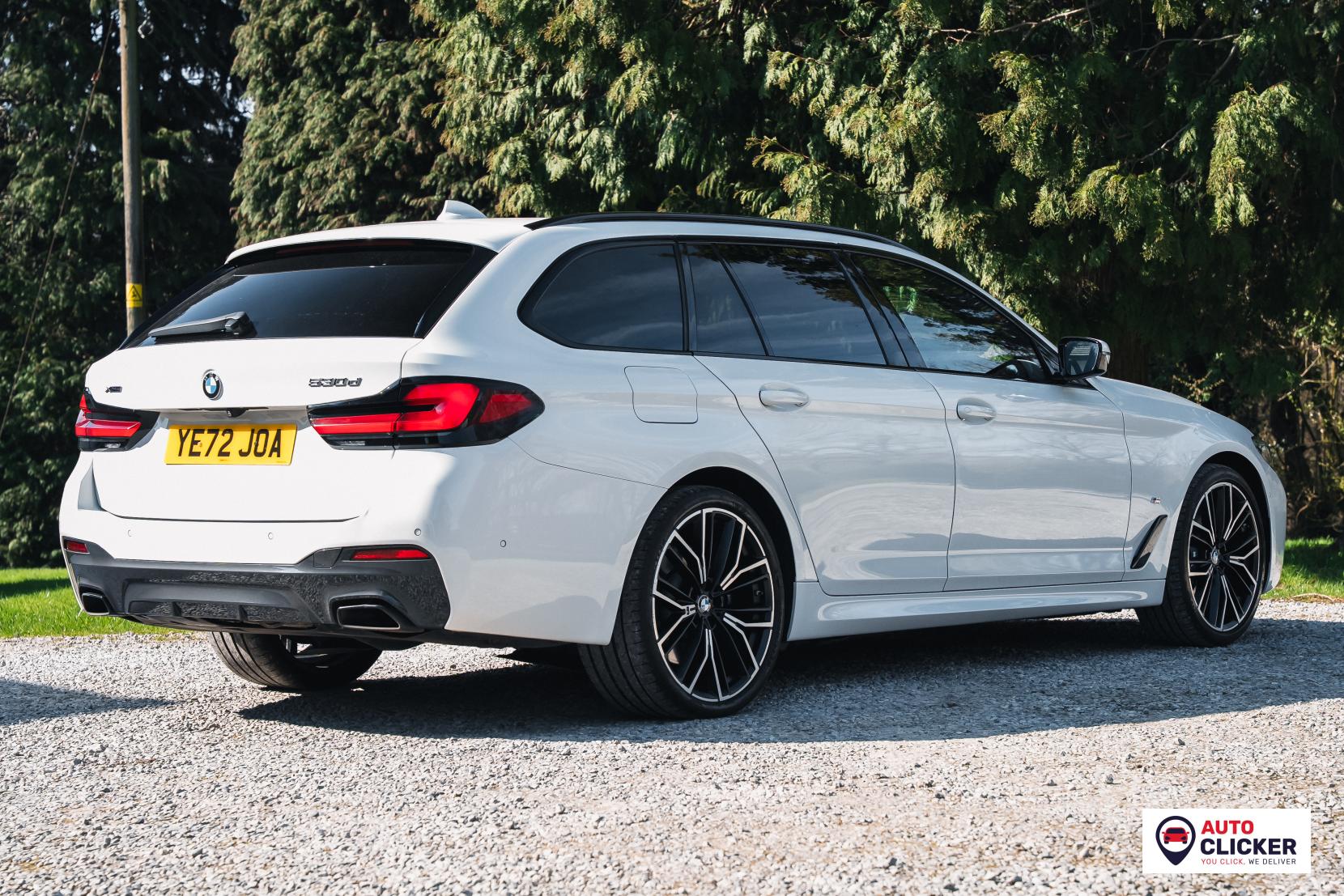 BMW 5 Series 3.0 530d MHT M Sport Touring 5dr Diesel Hybrid Steptronic xDrive Euro 6 (s/s) (286 ps)