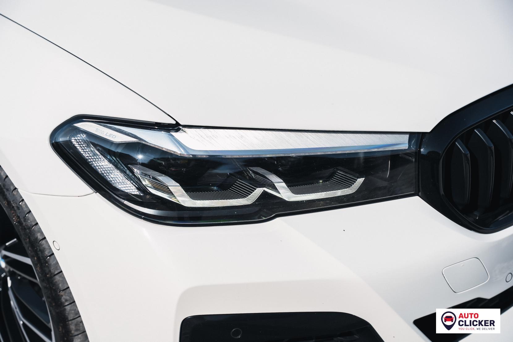 BMW 5 Series 3.0 530d MHT M Sport Touring 5dr Diesel Hybrid Steptronic xDrive Euro 6 (s/s) (286 ps)