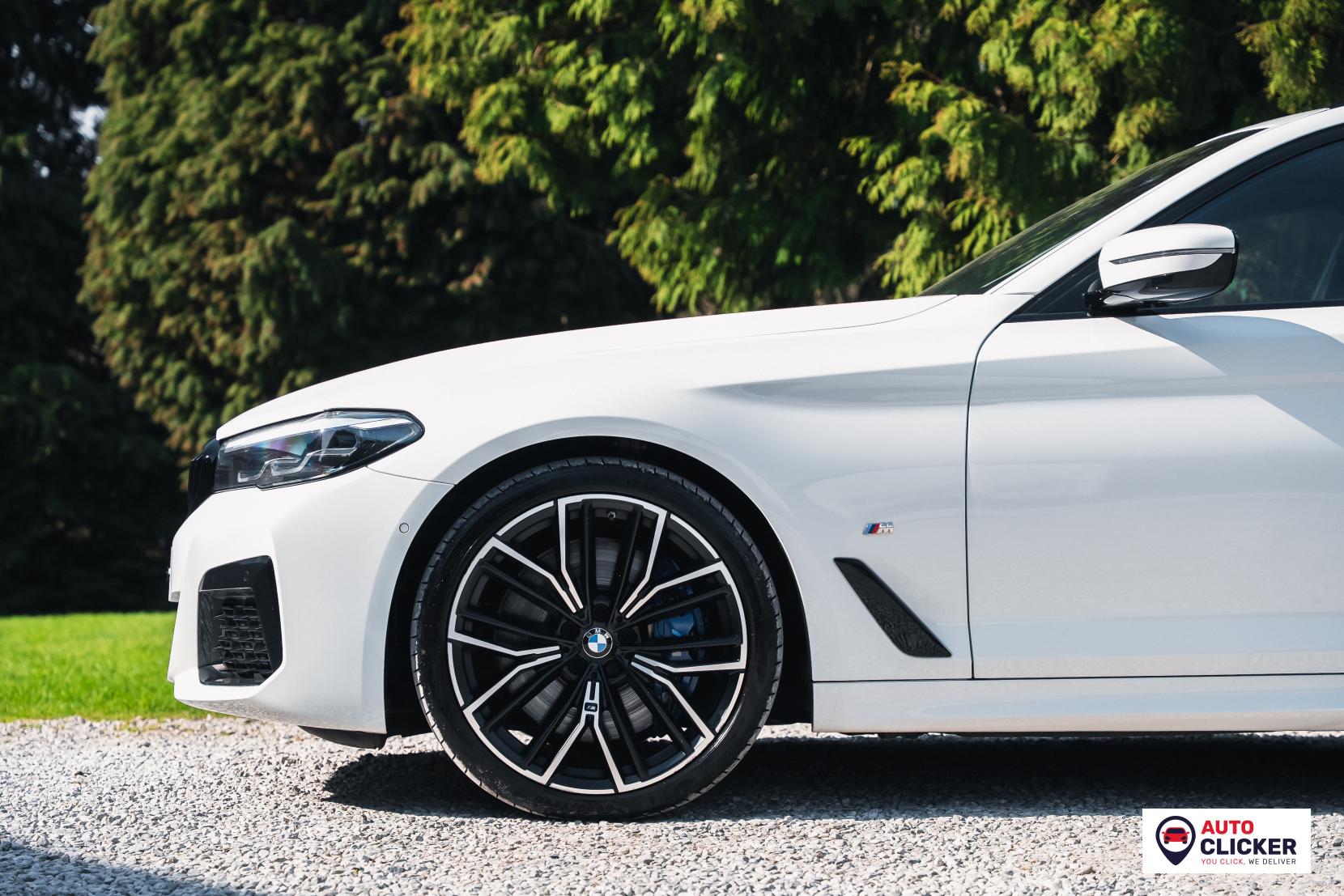 BMW 5 Series 3.0 530d MHT M Sport Touring 5dr Diesel Hybrid Steptronic xDrive Euro 6 (s/s) (286 ps)