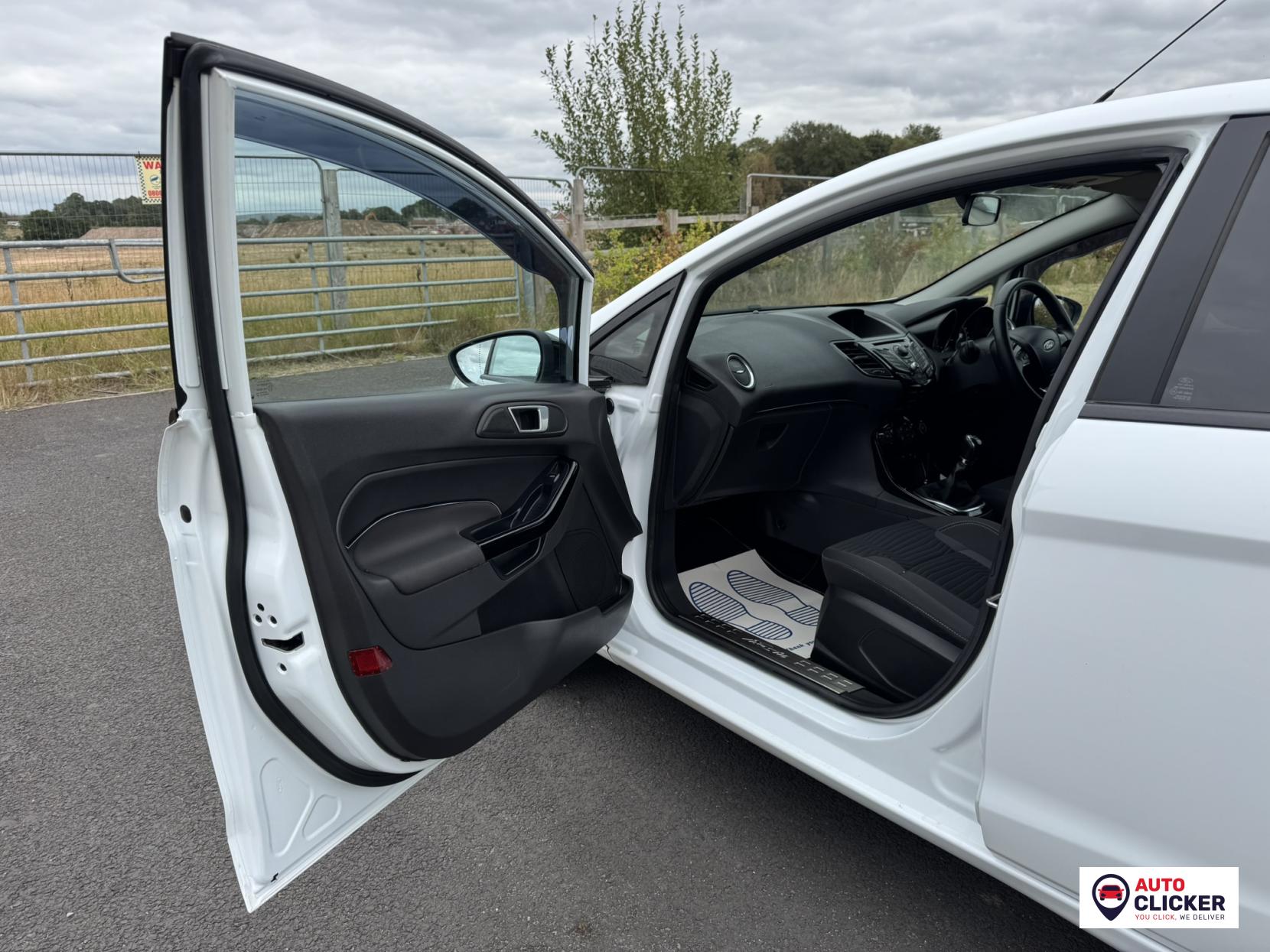 Ford Fiesta 1.25 Zetec Hatchback 5dr Petrol Manual Euro 5 (82 ps)