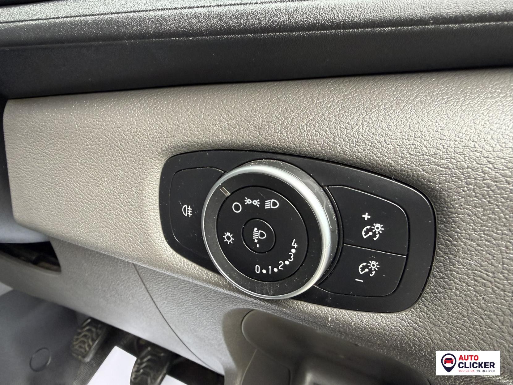 Ford Transit 2.0 350 EcoBlue Leader Panel Van 5dr Diesel Manual RWD L3 H3 Euro 6 (s/s) (130 ps)