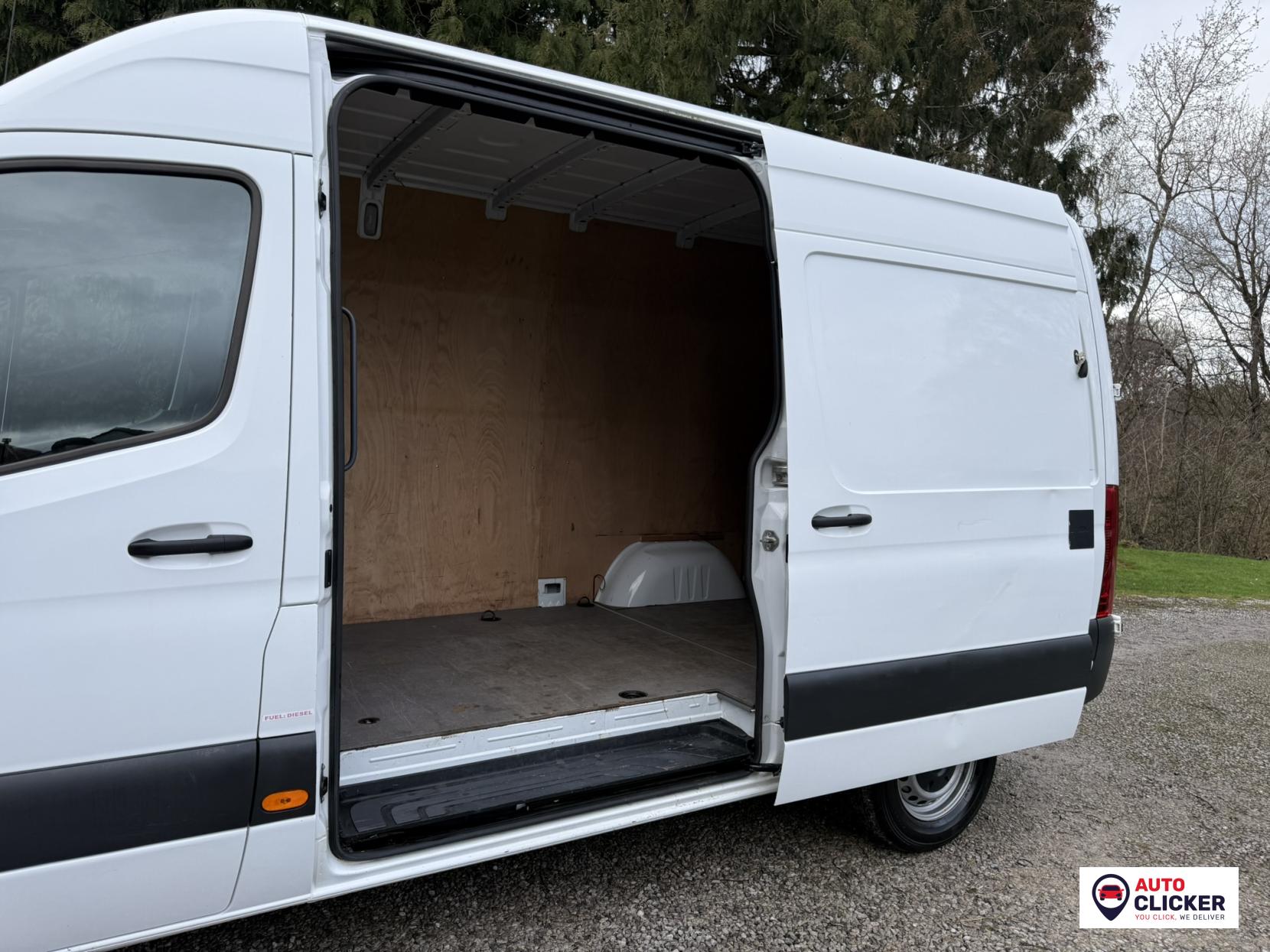 Mercedes-Benz Sprinter 2.1 314 CDI Progressive Panel Van 5dr Diesel Manual RWD L2 H2 Euro 6 (s/s) (143 ps)
