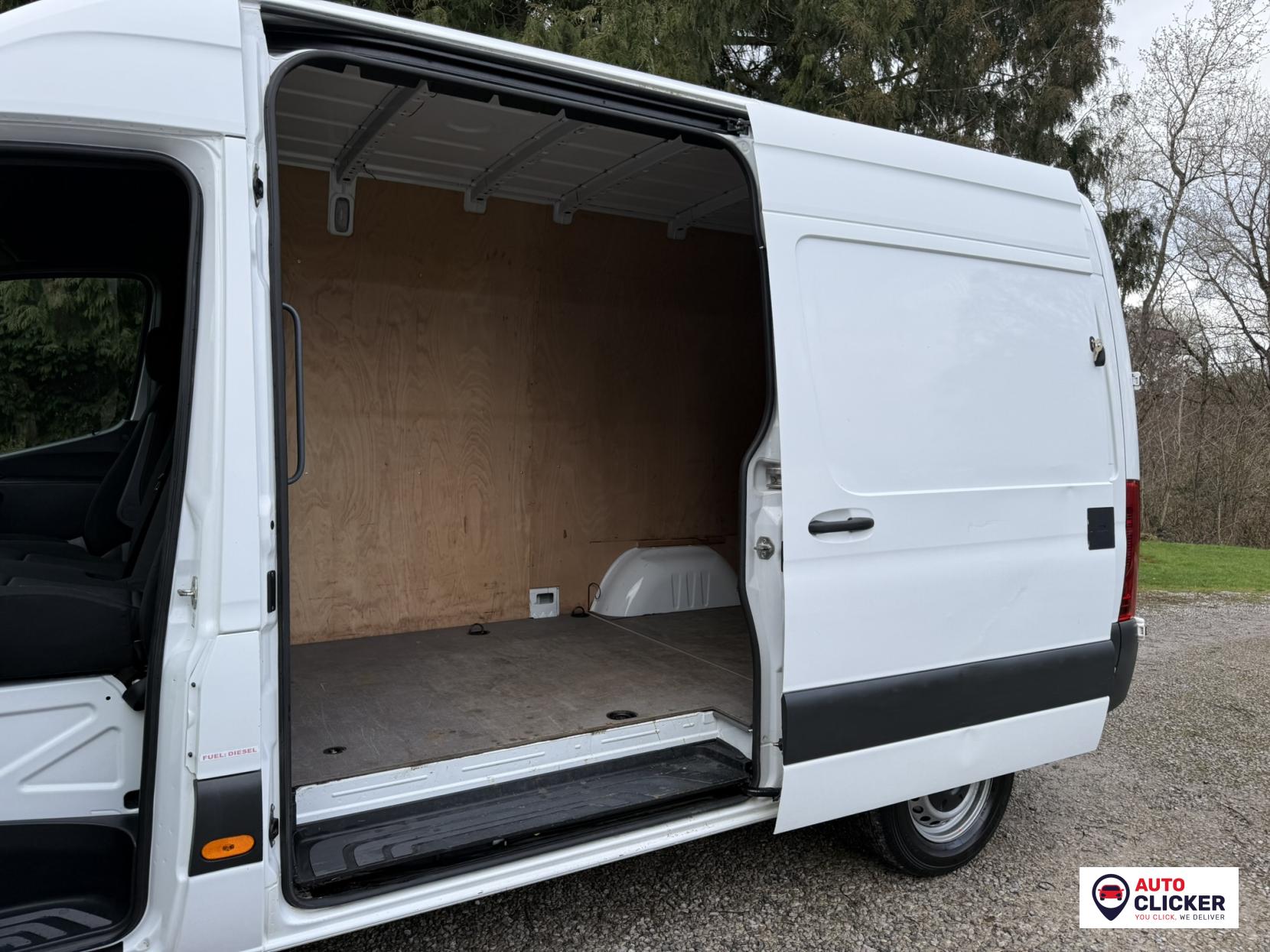 Mercedes-Benz Sprinter 2.1 314 CDI Progressive Panel Van 5dr Diesel Manual RWD L2 H2 Euro 6 (s/s) (143 ps)