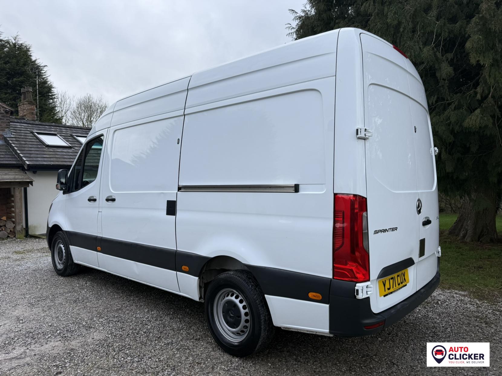 Mercedes-Benz Sprinter 2.1 314 CDI Progressive Panel Van 5dr Diesel Manual RWD L2 H2 Euro 6 (s/s) (143 ps)