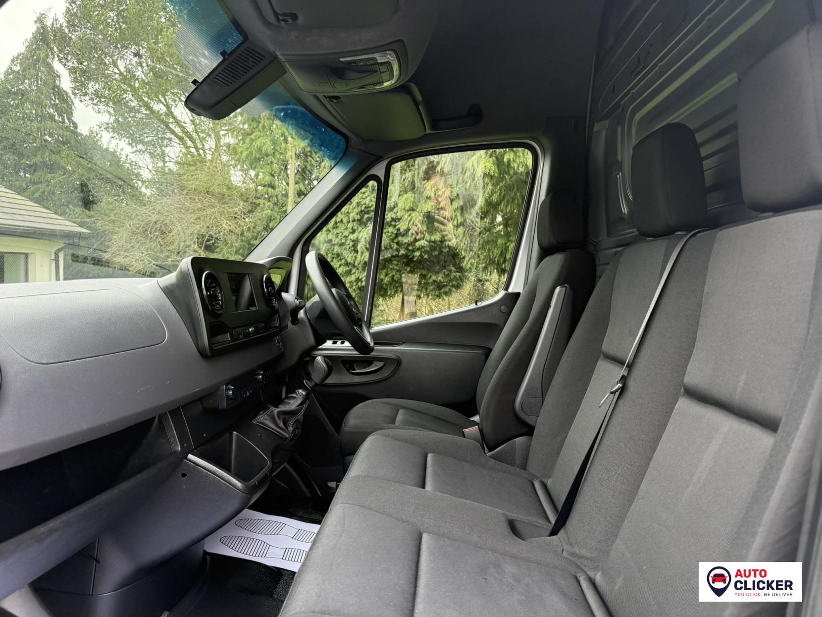 Mercedes-Benz Sprinter 2.1 314 CDI Progressive Panel Van 5dr Diesel Manual RWD L2 H2 Euro 6 (s/s) (143 ps)