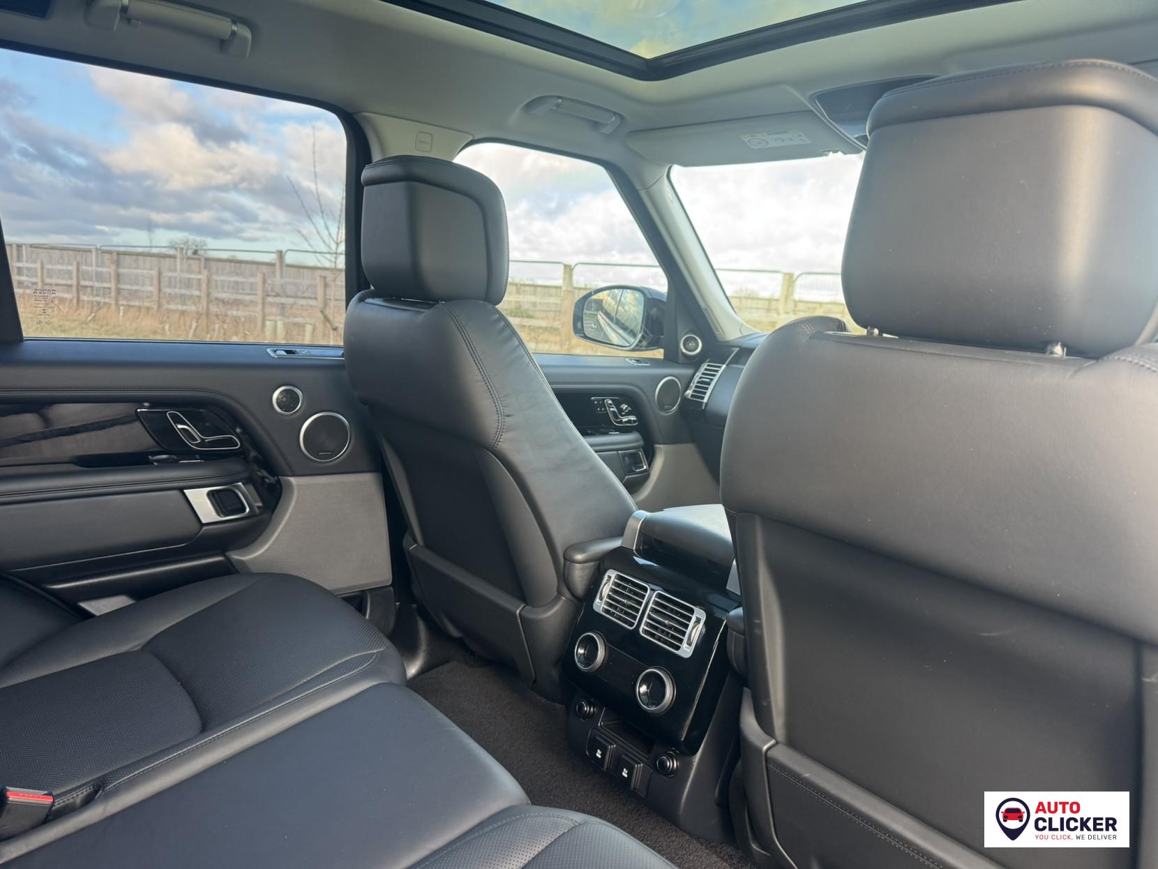 Land Rover Range Rover 3.0 TD V6 Vogue SUV 5dr Diesel Auto 4WD Euro 6 (s/s) (258 ps)