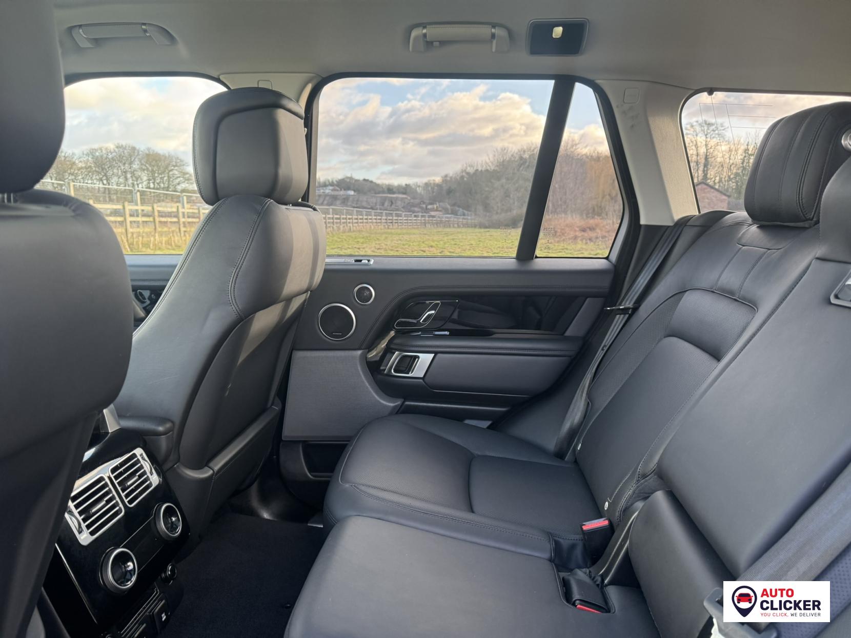 Land Rover Range Rover 3.0 TD V6 Vogue SUV 5dr Diesel Auto 4WD Euro 6 (s/s) (258 ps)