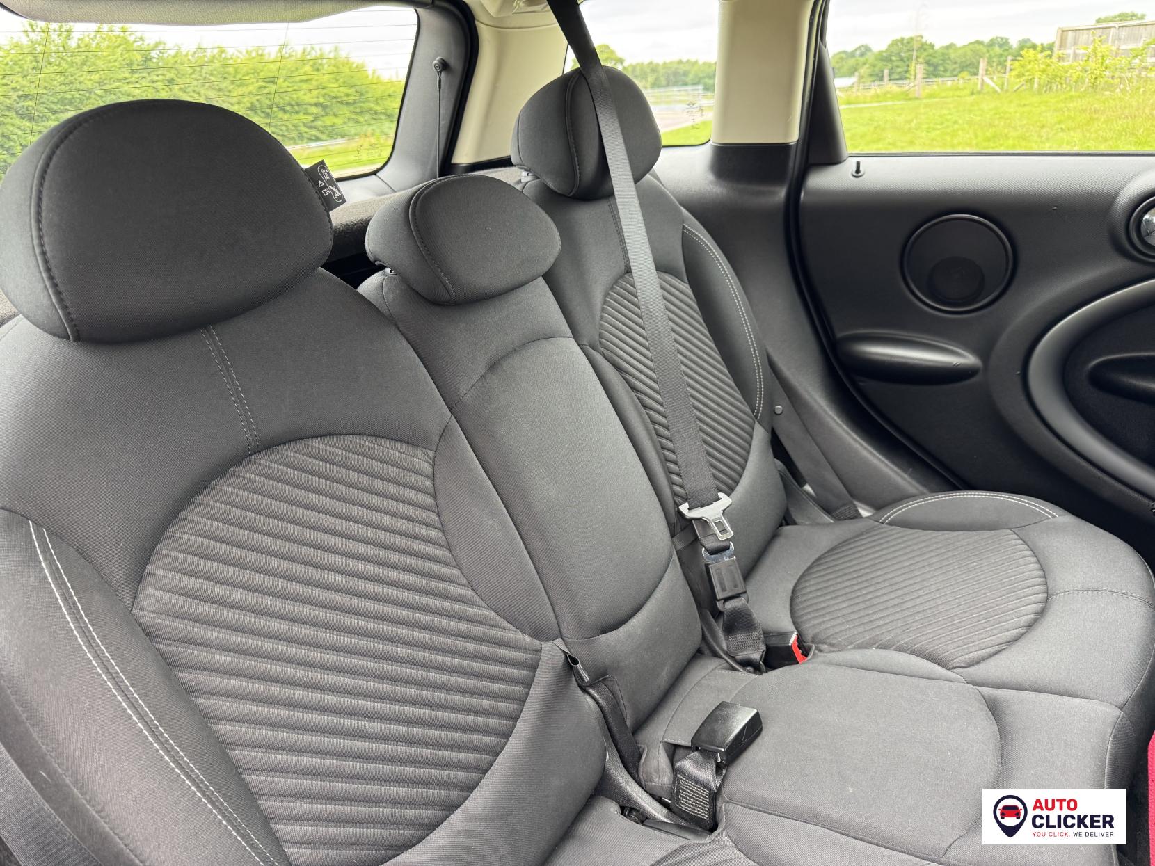 MINI Countryman 2.0 Cooper SD SUV 5dr Diesel Auto ALL4 Euro 5 (143 ps)