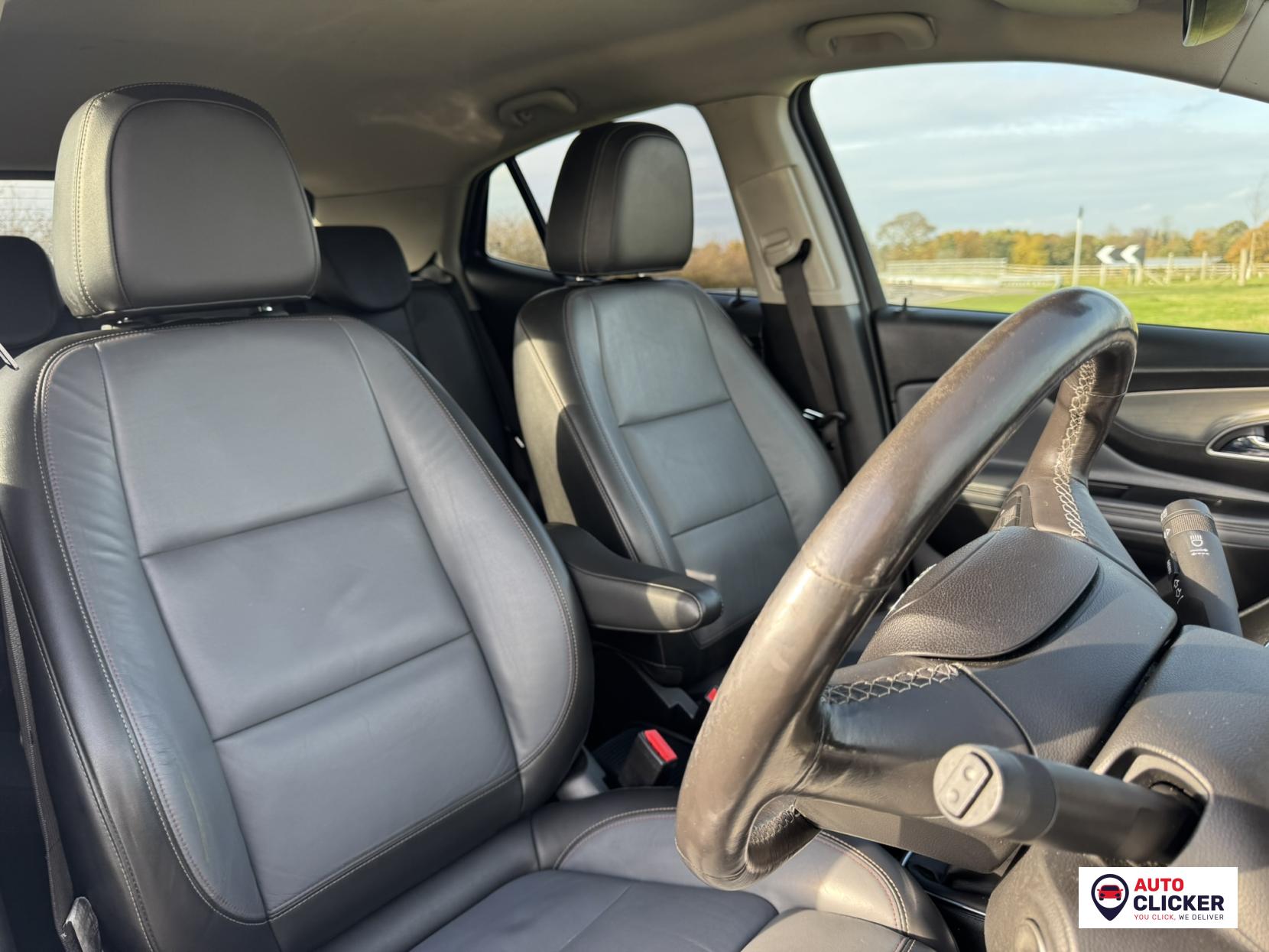 Vauxhall Mokka 1.6 CDTi ecoFLEX SE SUV 5dr Diesel Manual 2WD Euro 6 (s/s) (136 ps)