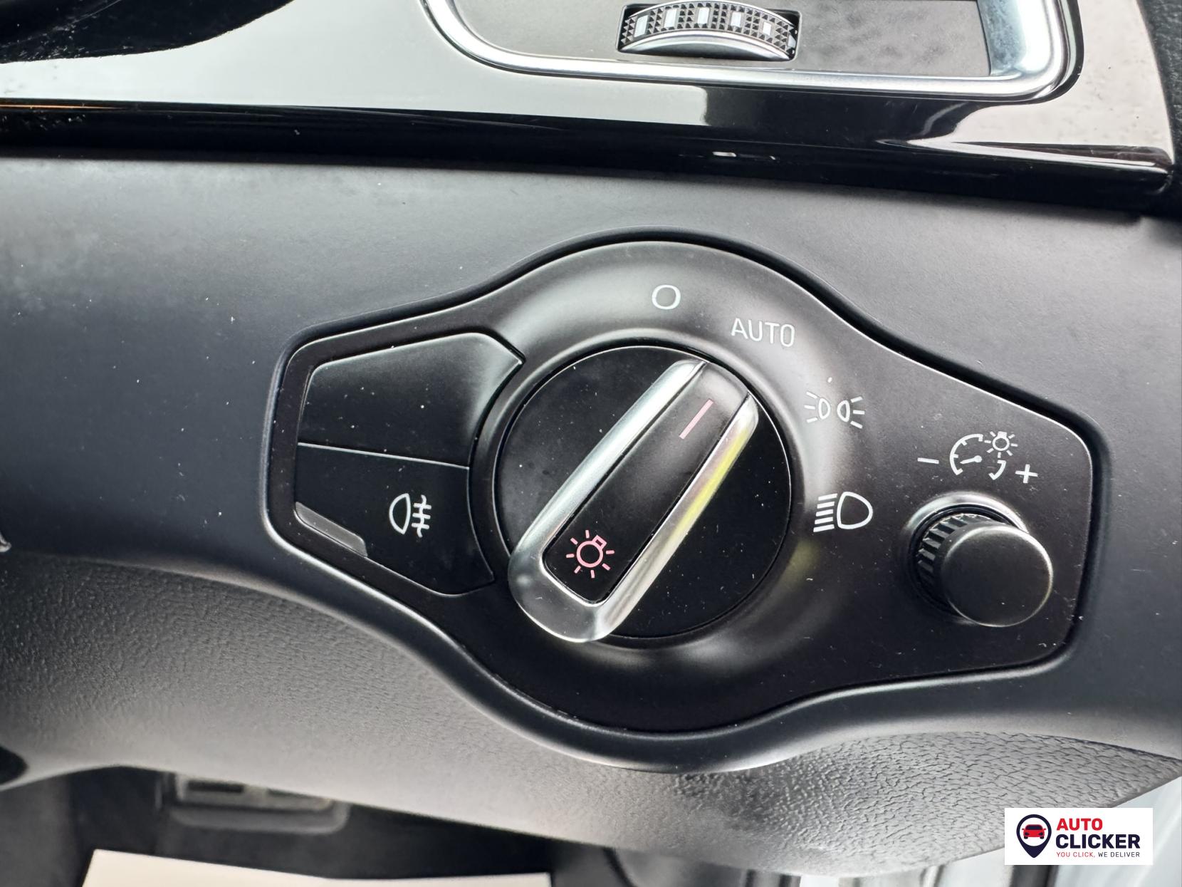 Audi RS4 Avant 4.2 FSI V8 Estate 5dr Petrol S Tronic quattro Euro 5 (450 ps)