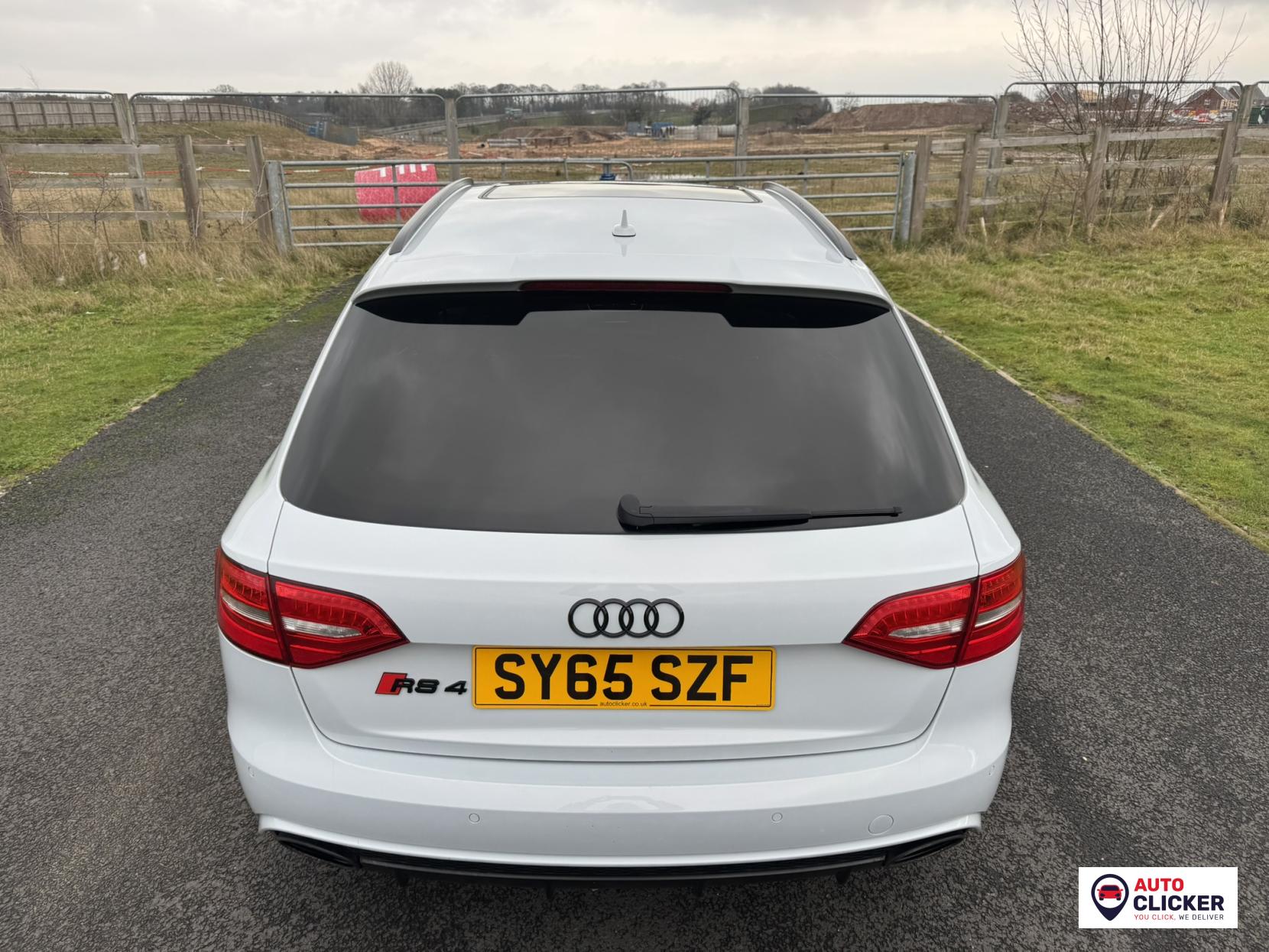 Audi RS4 Avant 4.2 FSI V8 Estate 5dr Petrol S Tronic quattro Euro 5 (450 ps)