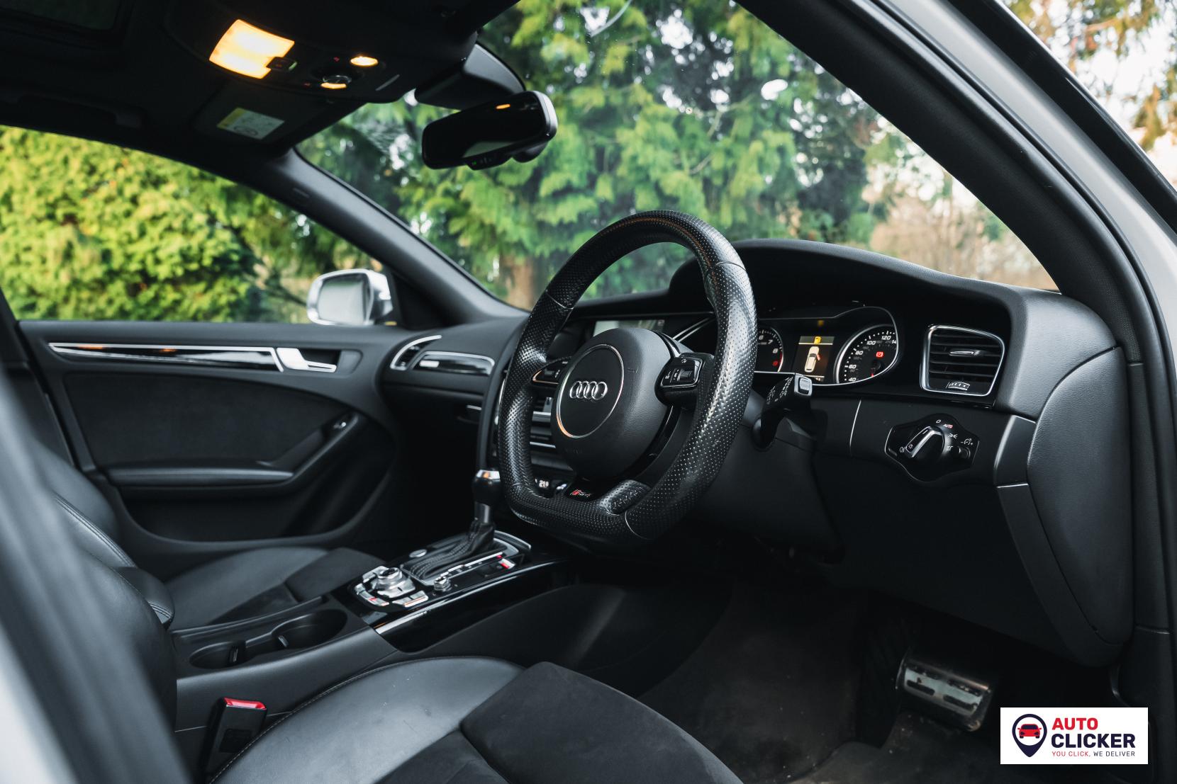 Audi RS4 Avant 4.2 FSI V8 Estate 5dr Petrol S Tronic quattro Euro 5 (450 ps)