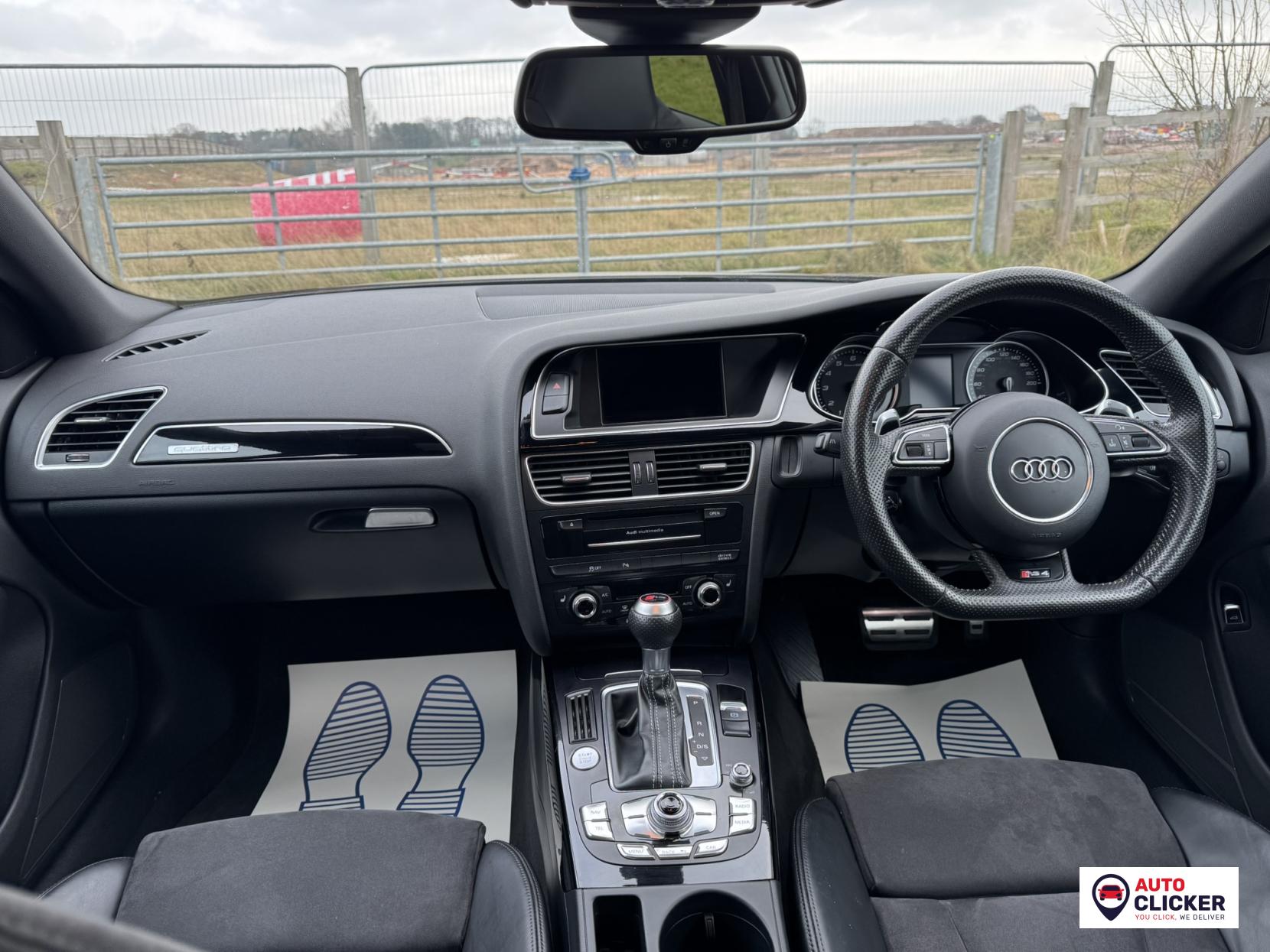 Audi RS4 Avant 4.2 FSI V8 Estate 5dr Petrol S Tronic quattro Euro 5 (450 ps)