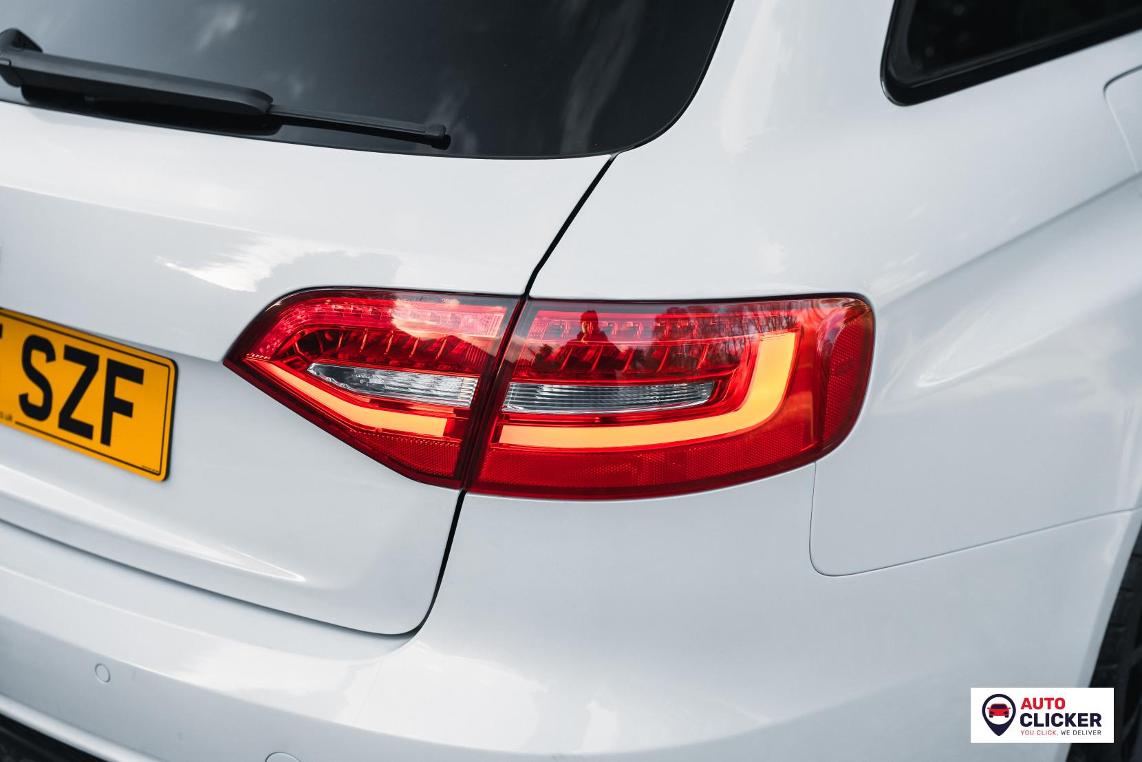 Audi RS4 Avant 4.2 FSI V8 Estate 5dr Petrol S Tronic quattro Euro 5 (450 ps)