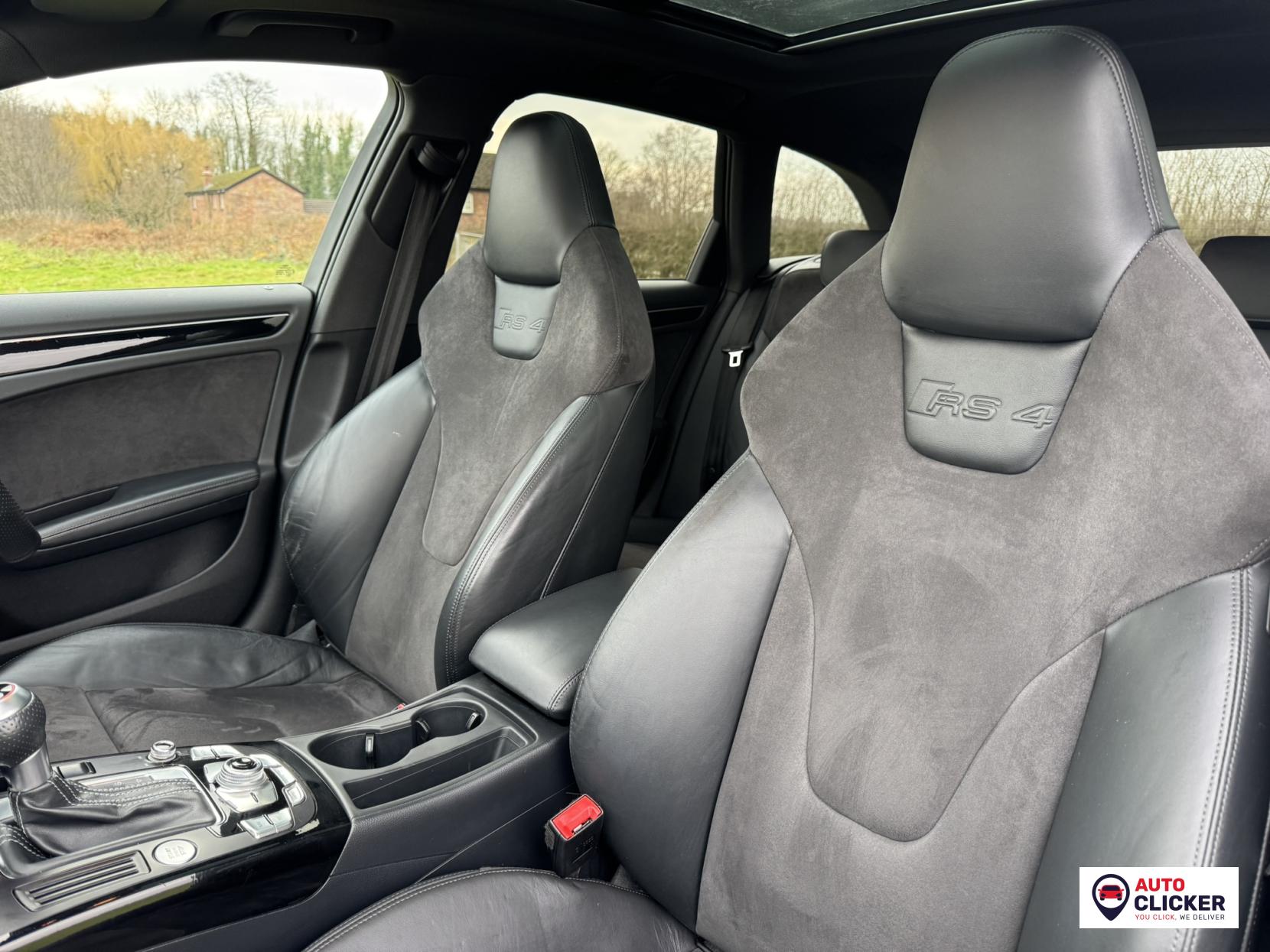 Audi RS4 Avant 4.2 FSI V8 Estate 5dr Petrol S Tronic quattro Euro 5 (450 ps)