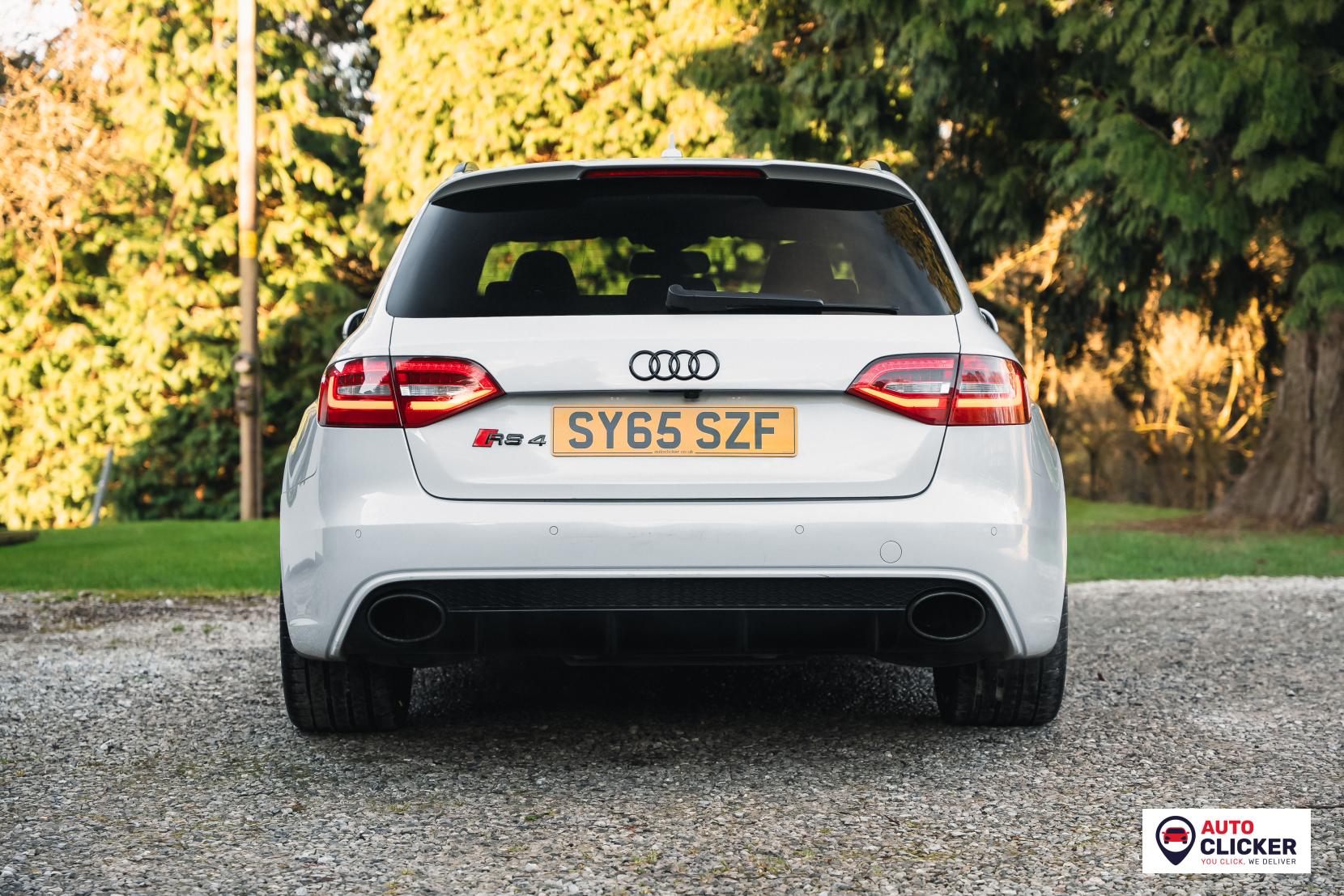 Audi RS4 Avant 4.2 FSI V8 Estate 5dr Petrol S Tronic quattro Euro 5 (450 ps)