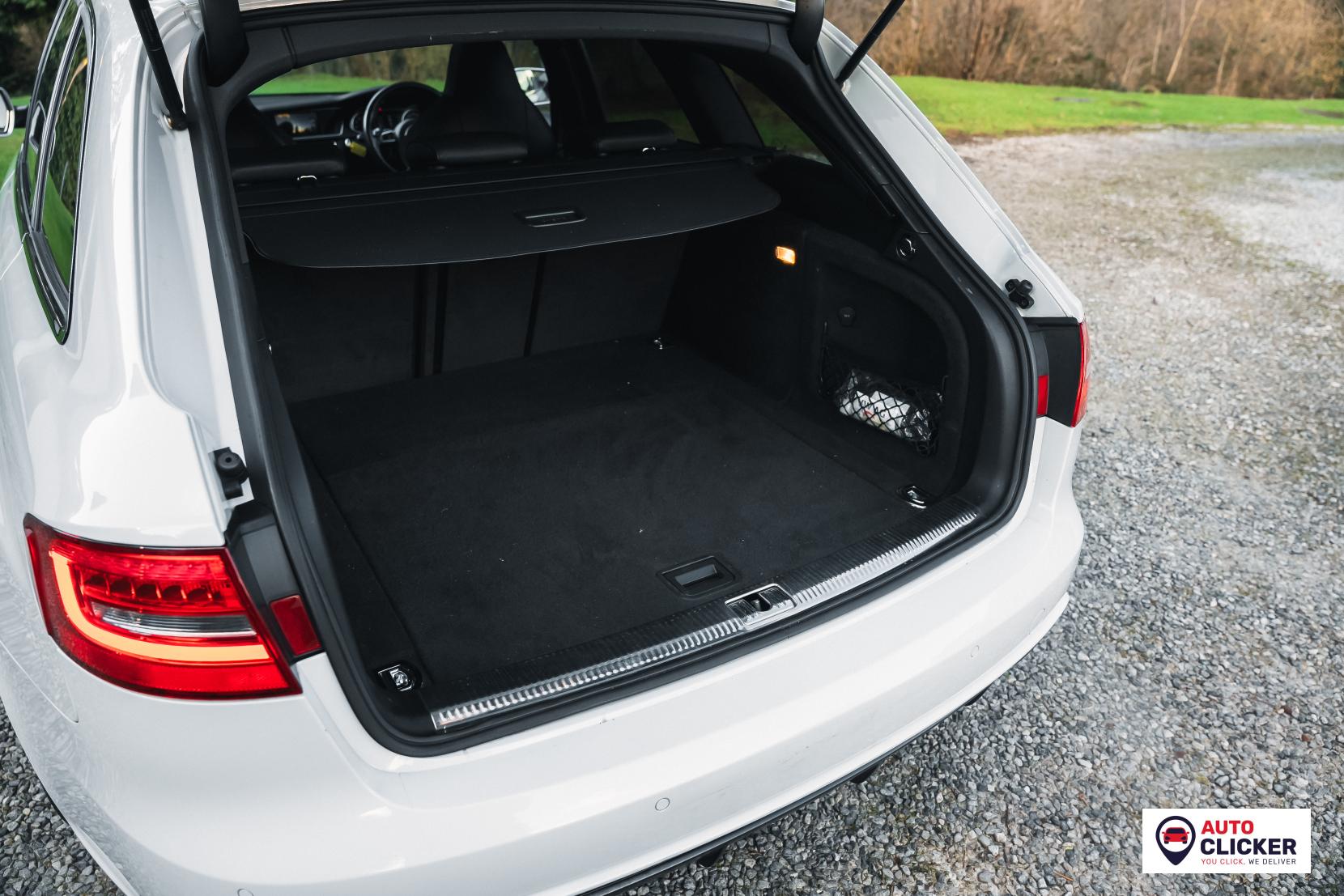 Audi RS4 Avant 4.2 FSI V8 Estate 5dr Petrol S Tronic quattro Euro 5 (450 ps)