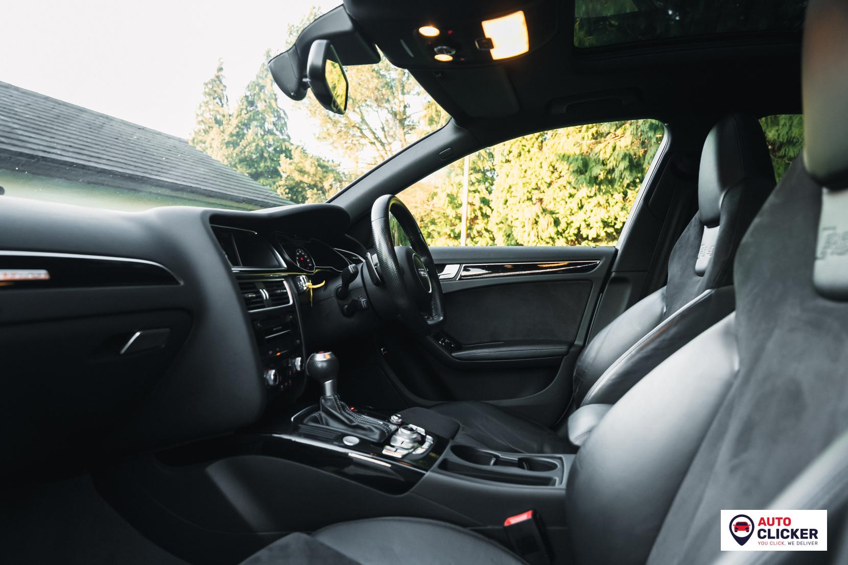 Audi RS4 Avant 4.2 FSI V8 Estate 5dr Petrol S Tronic quattro Euro 5 (450 ps)