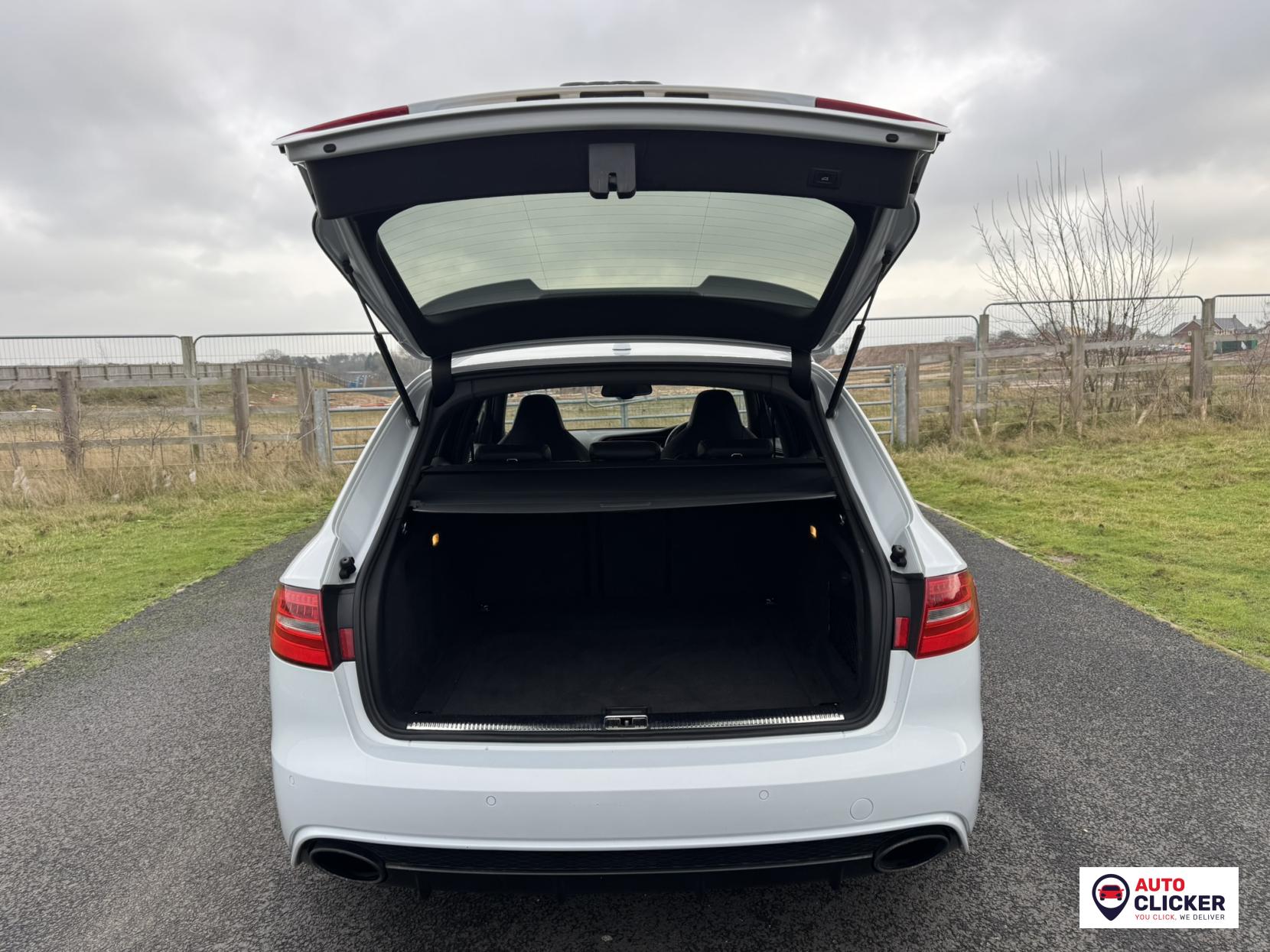 Audi RS4 Avant 4.2 FSI V8 Estate 5dr Petrol S Tronic quattro Euro 5 (450 ps)