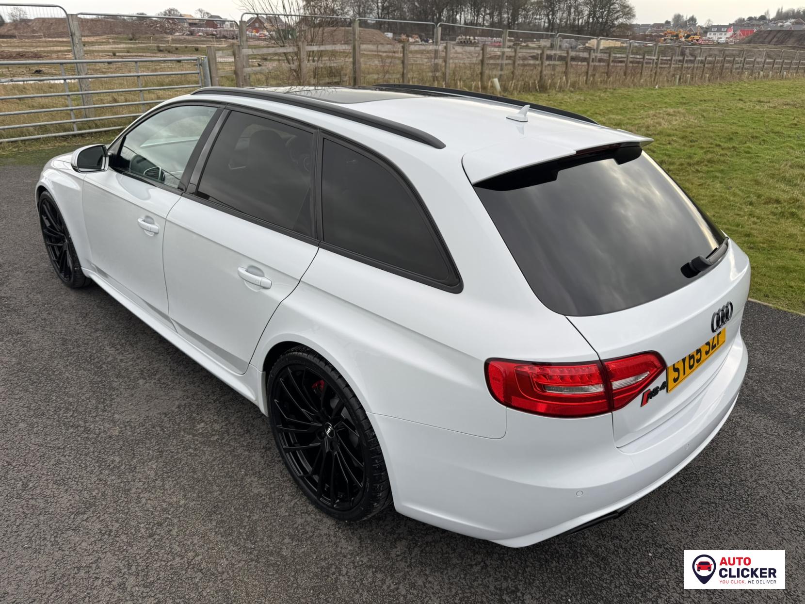 Audi RS4 Avant 4.2 FSI V8 Estate 5dr Petrol S Tronic quattro Euro 5 (450 ps)