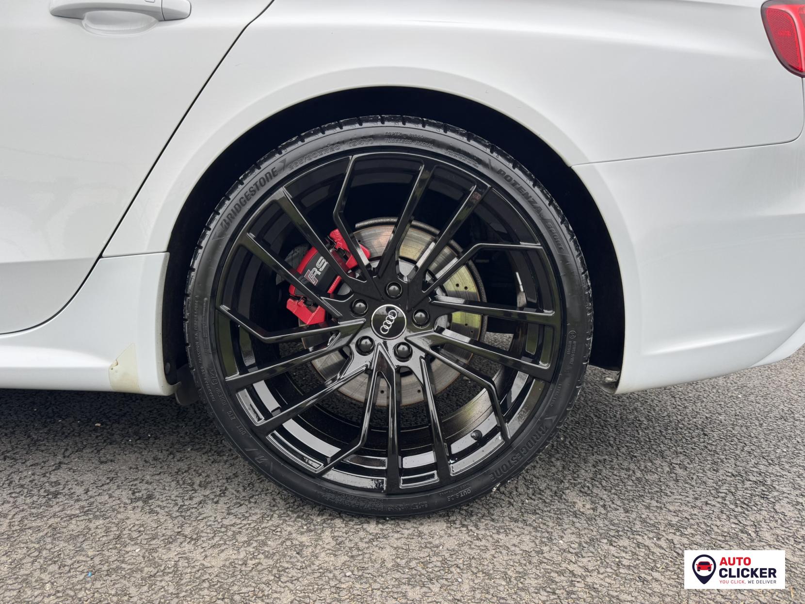 Audi RS4 Avant 4.2 FSI V8 Estate 5dr Petrol S Tronic quattro Euro 5 (450 ps)