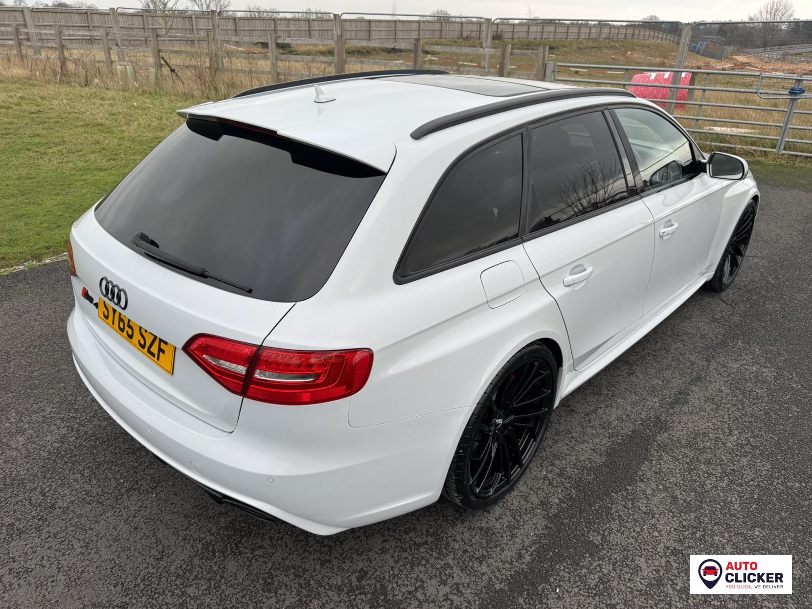 Audi RS4 Avant 4.2 FSI V8 Estate 5dr Petrol S Tronic quattro Euro 5 (450 ps)
