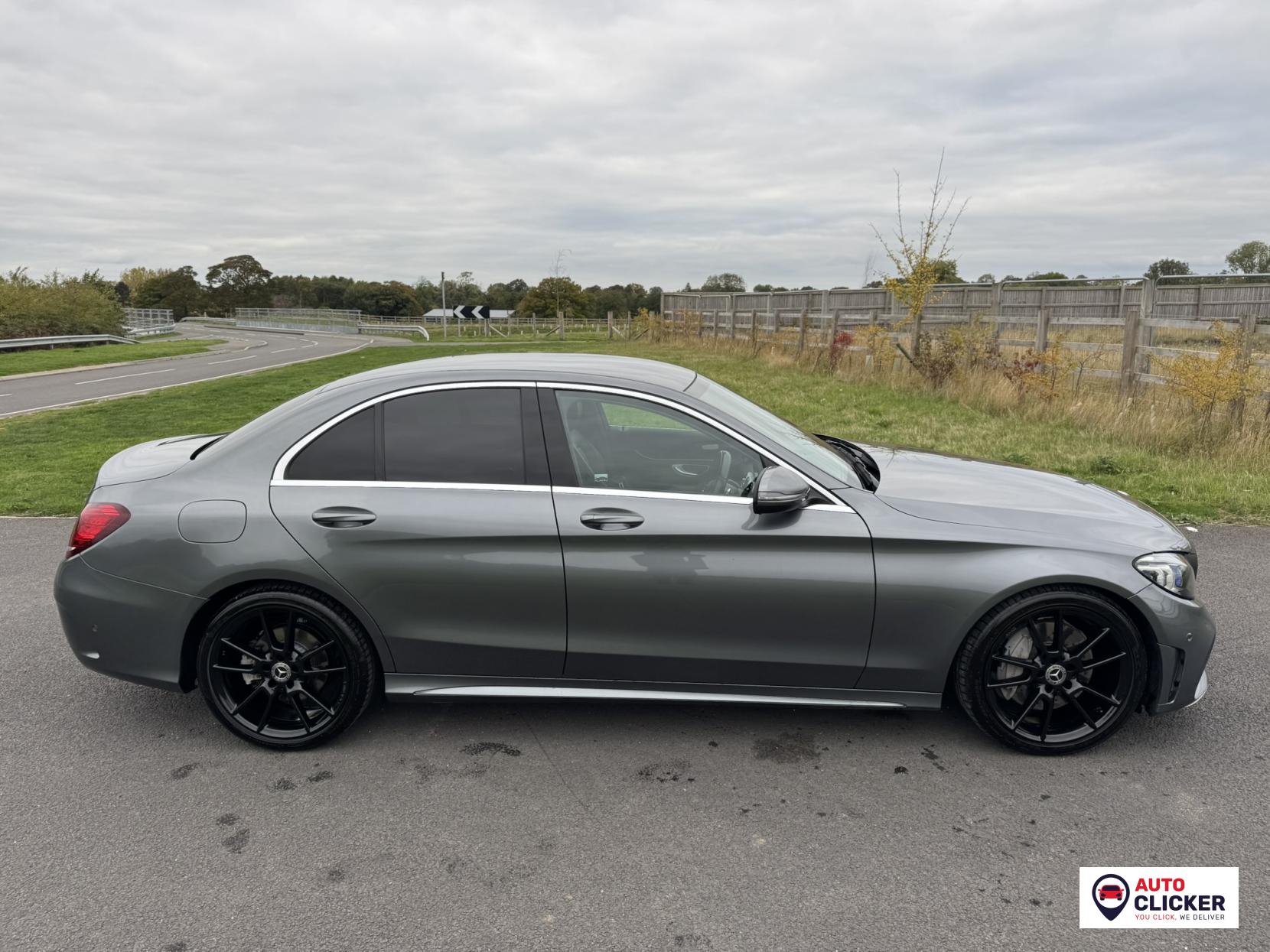Mercedes-Benz C Class 2.0 C300d AMG Line (Premium) Saloon 4dr Diesel G-Tronic+ Euro 6 (s/s) (245 ps)