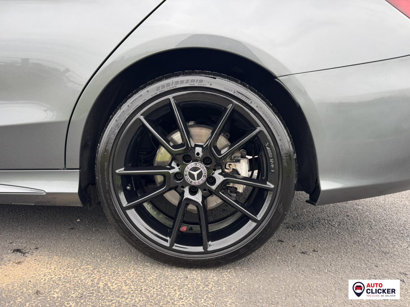 Mercedes-Benz C Class 2.0 C300d AMG Line (Premium) Saloon 4dr Diesel G-Tronic+ Euro 6 (s/s) (245 ps)