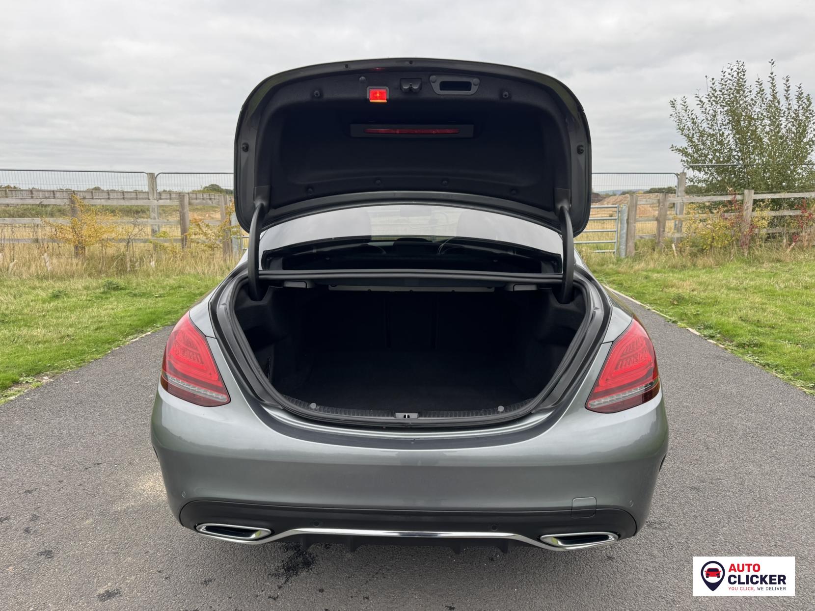 Mercedes-Benz C Class 2.0 C300d AMG Line (Premium) Saloon 4dr Diesel G-Tronic+ Euro 6 (s/s) (245 ps)