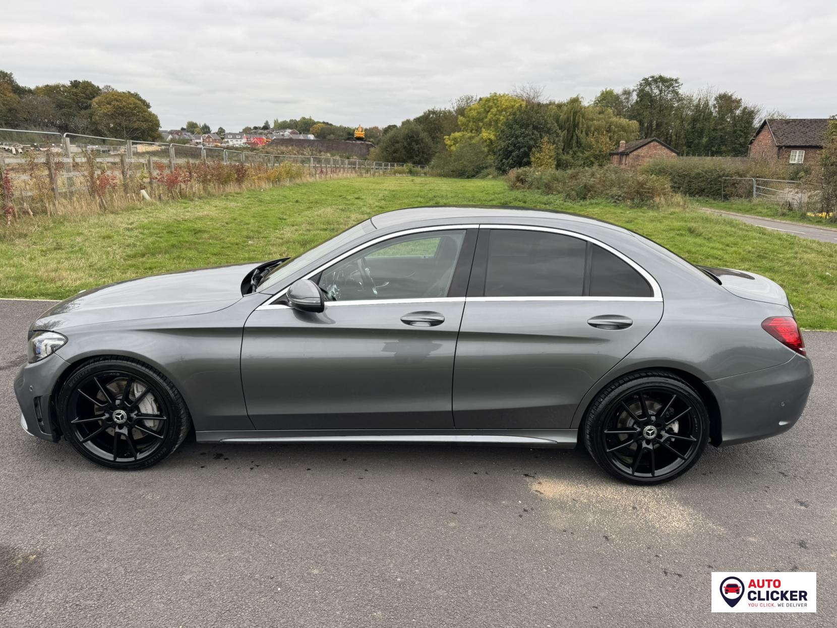 Mercedes-Benz C Class 2.0 C300d AMG Line (Premium) Saloon 4dr Diesel G-Tronic+ Euro 6 (s/s) (245 ps)
