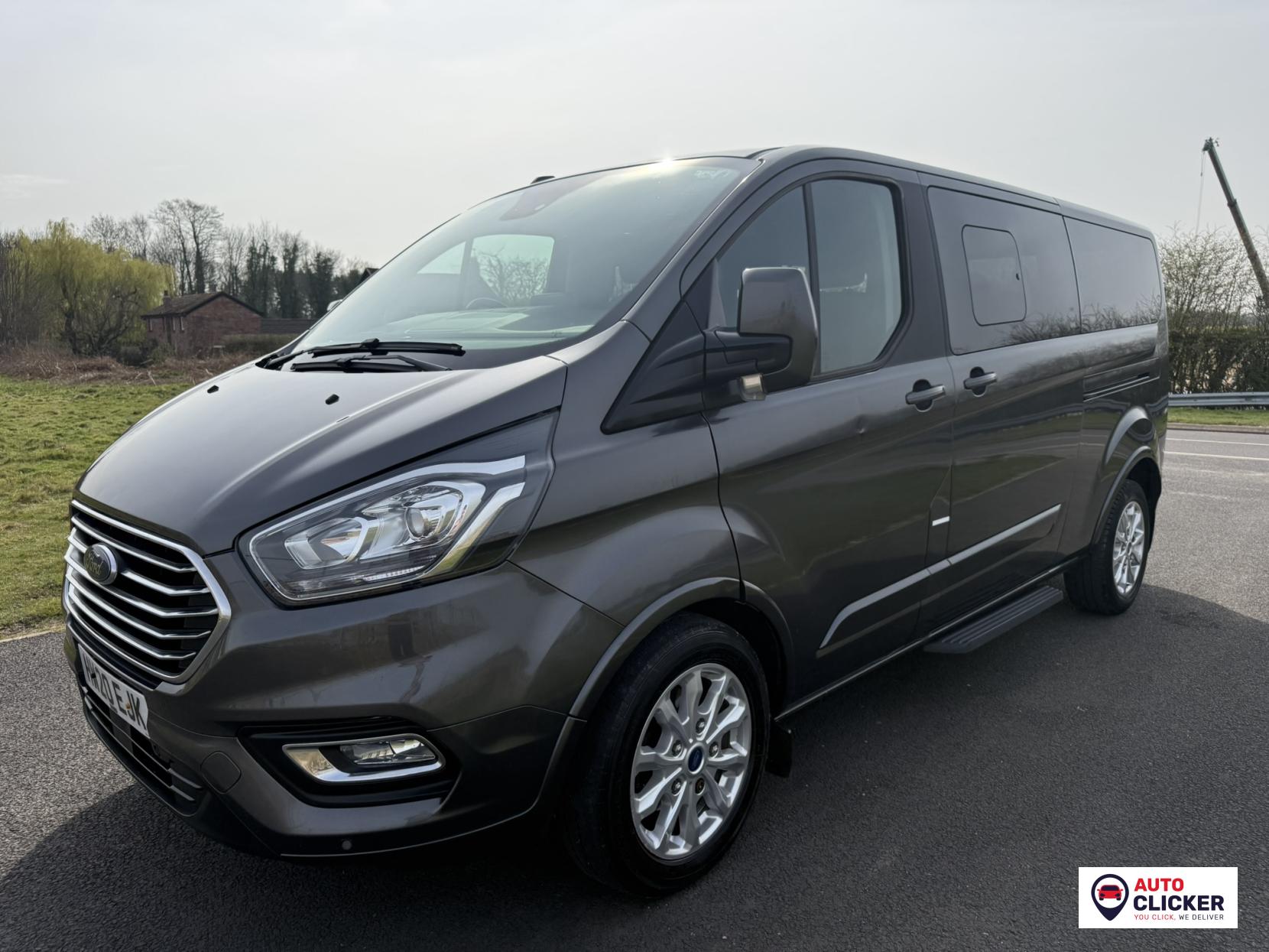 Ford Tourneo Custom 2.0 320 EcoBlue Titanium Minibus Double Cab 5dr Diesel Auto L2 Euro 6 (s/s) (130 ps)