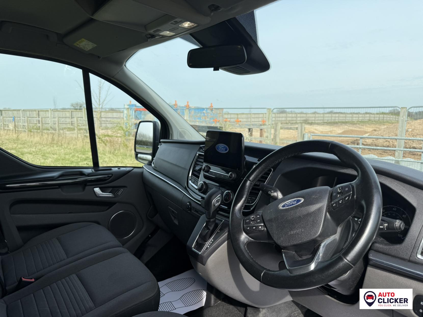 Ford Tourneo Custom 2.0 320 EcoBlue Titanium Minibus Double Cab 5dr Diesel Auto L2 Euro 6 (s/s) (130 ps)